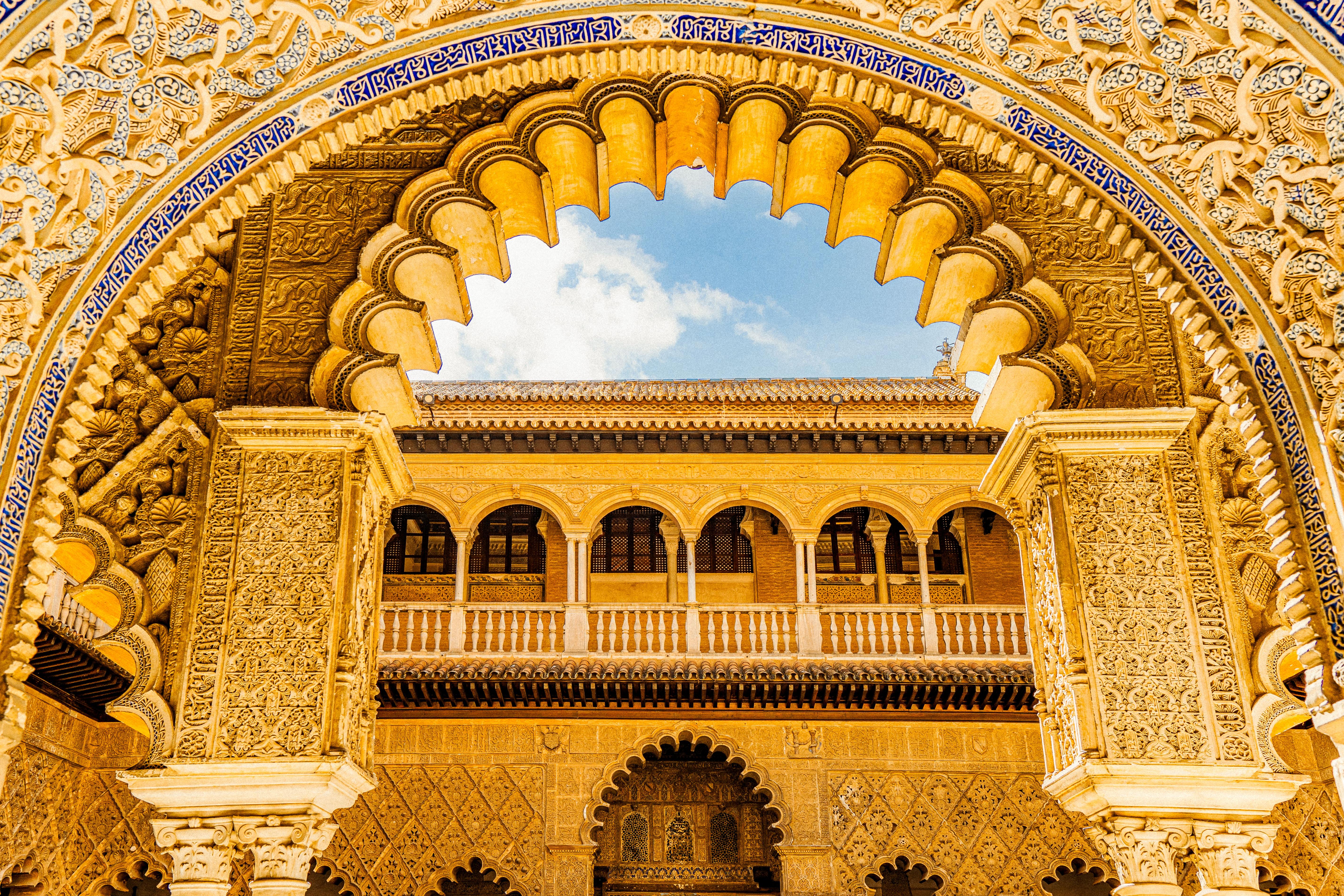 Seville: Priority Entry Cathedral, Giralda & Alcázar Guided Tour