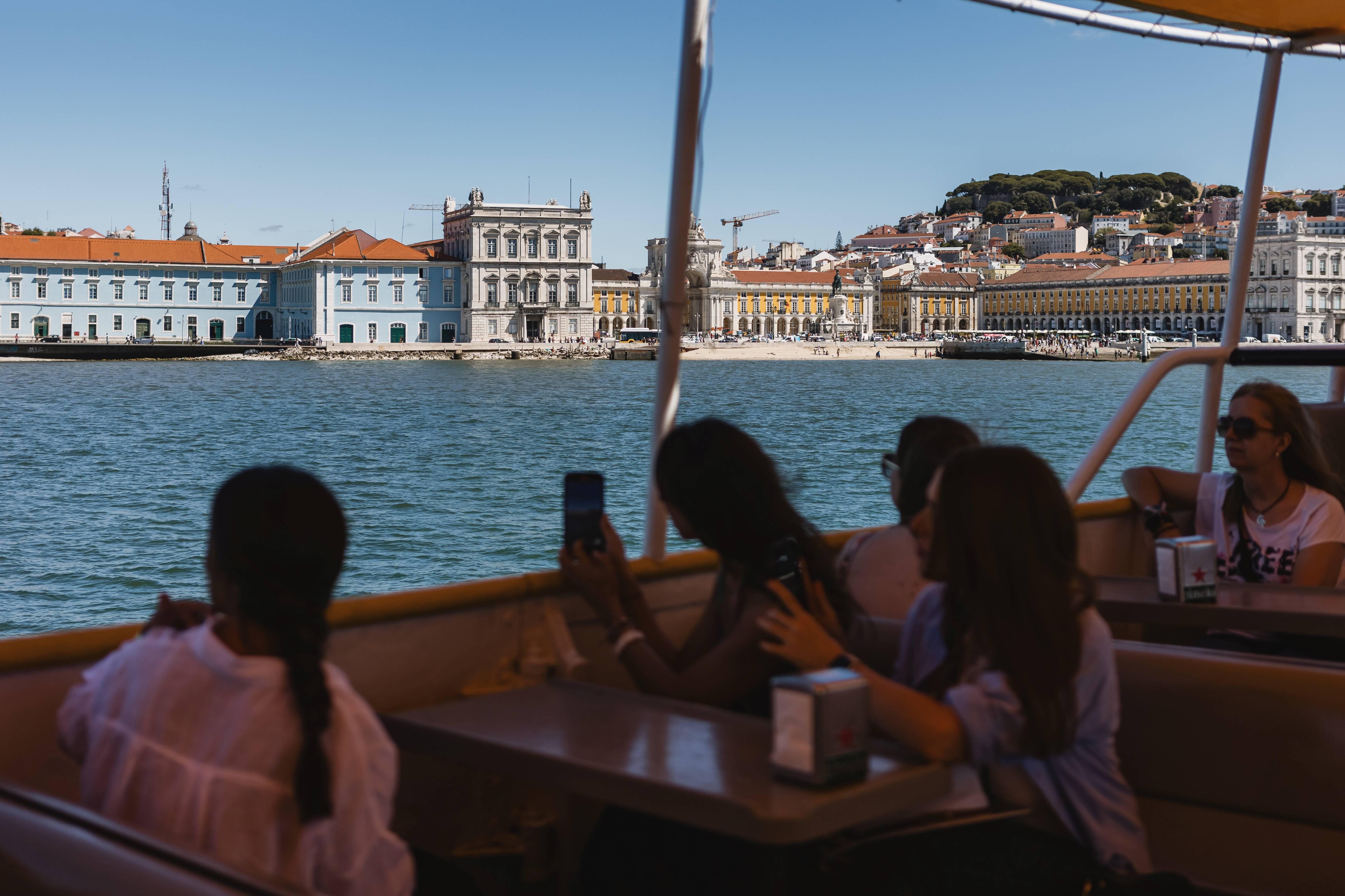 Lisbon Boat & Hop-on Hop-off Bus Pass (48 Hours)