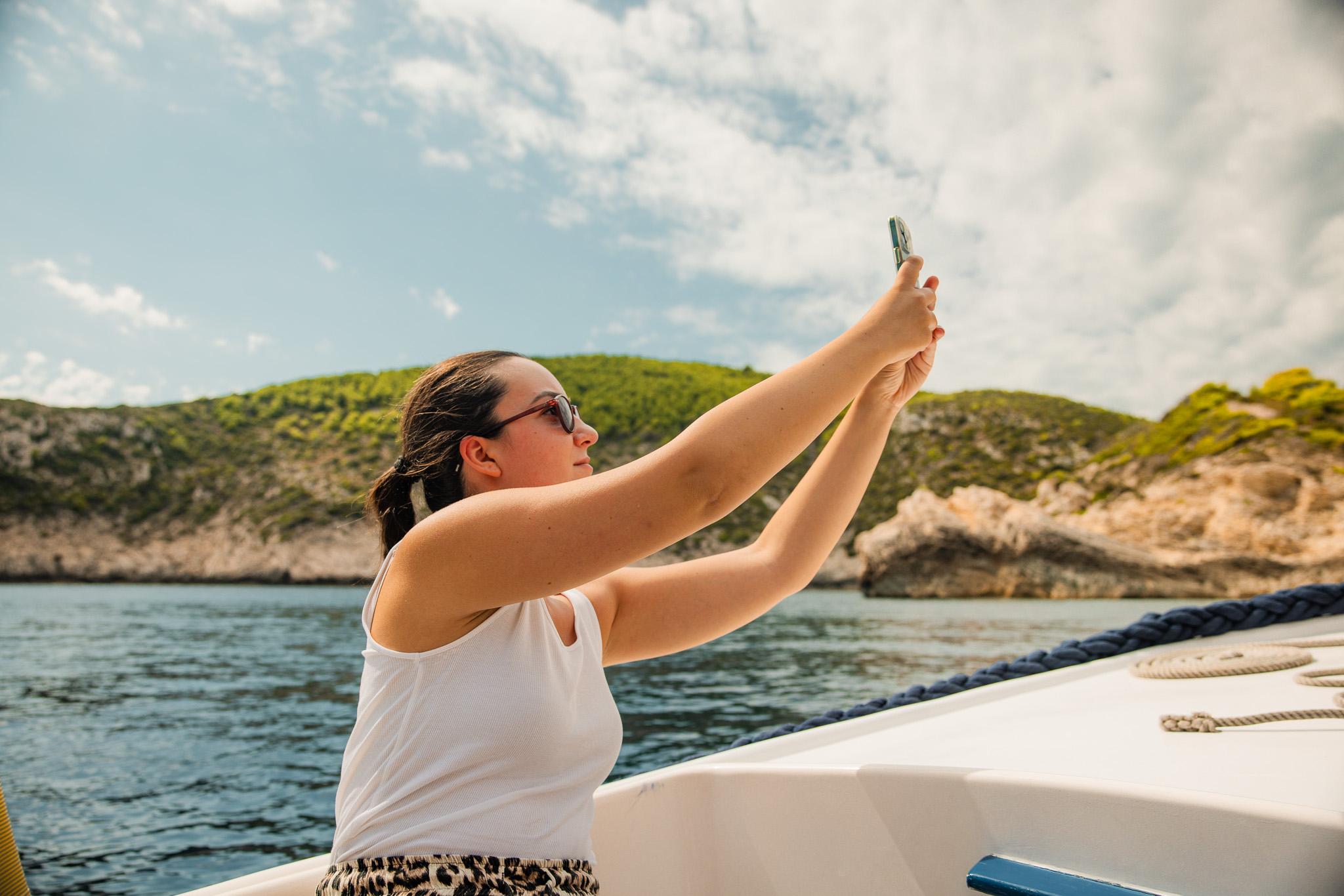 Split: 5-Island Speedboat Adventure with Blue Cave & Hvar