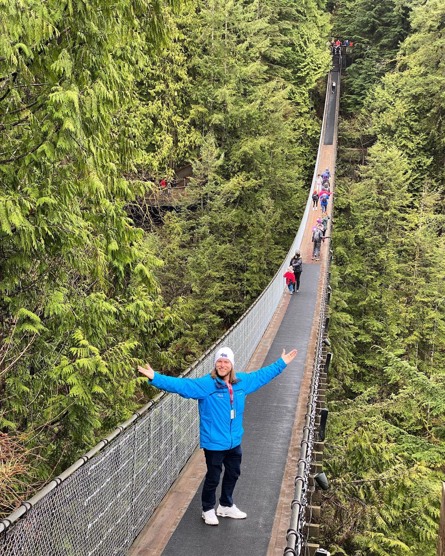 Vancouver Highlights & Capilano Suspension Bridge Private or Small Group Tour