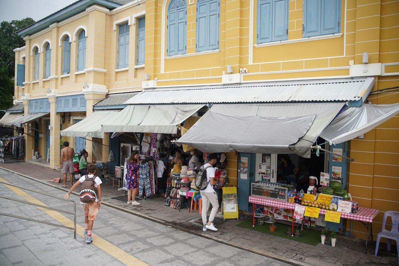 Bangkok Essential Icons: Grand Palace, Temples & Canal Cruise