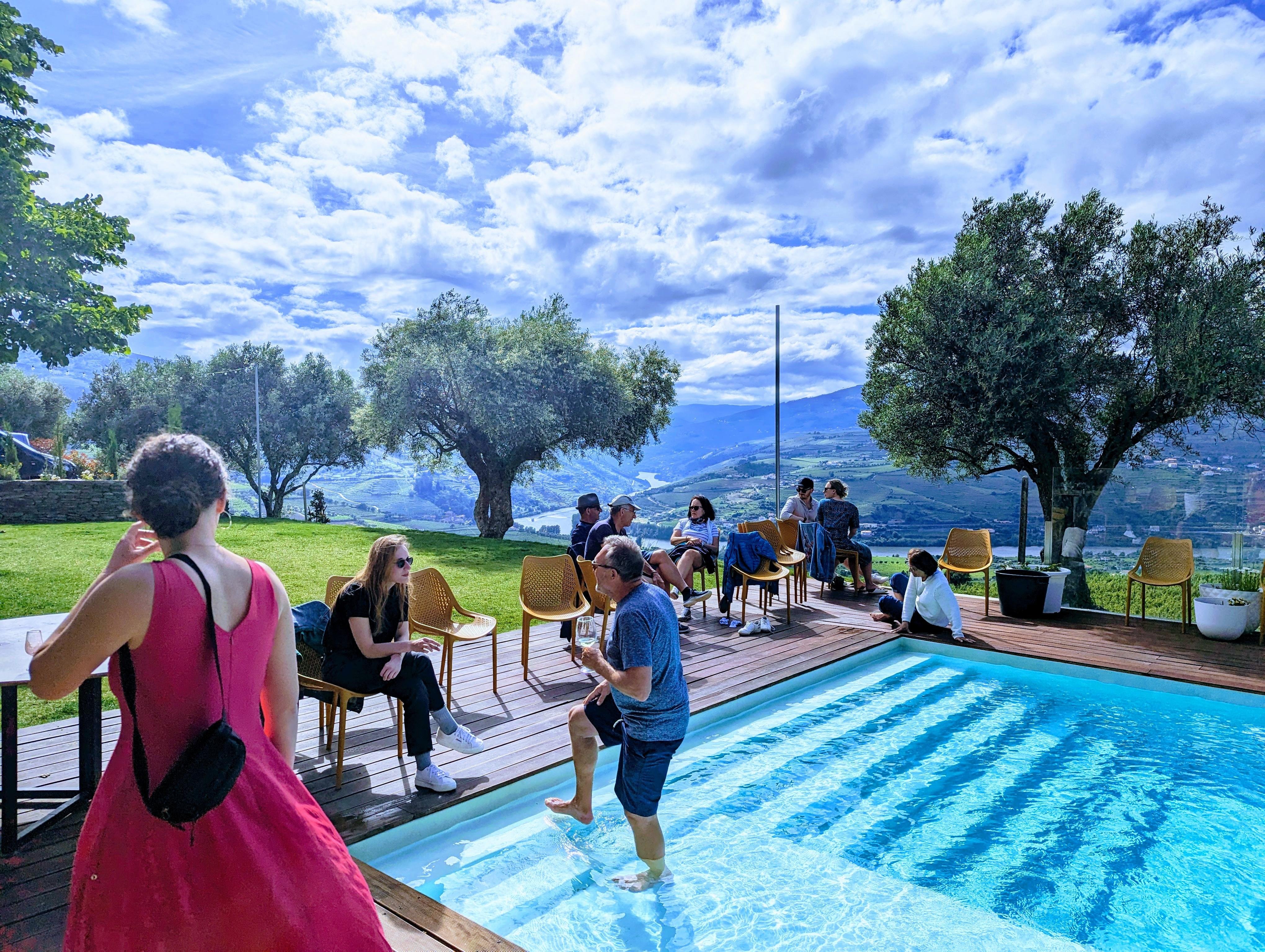 Porto Day Trip: Vinho Verde & Douro Valley Wine Tour with Boat Cruise