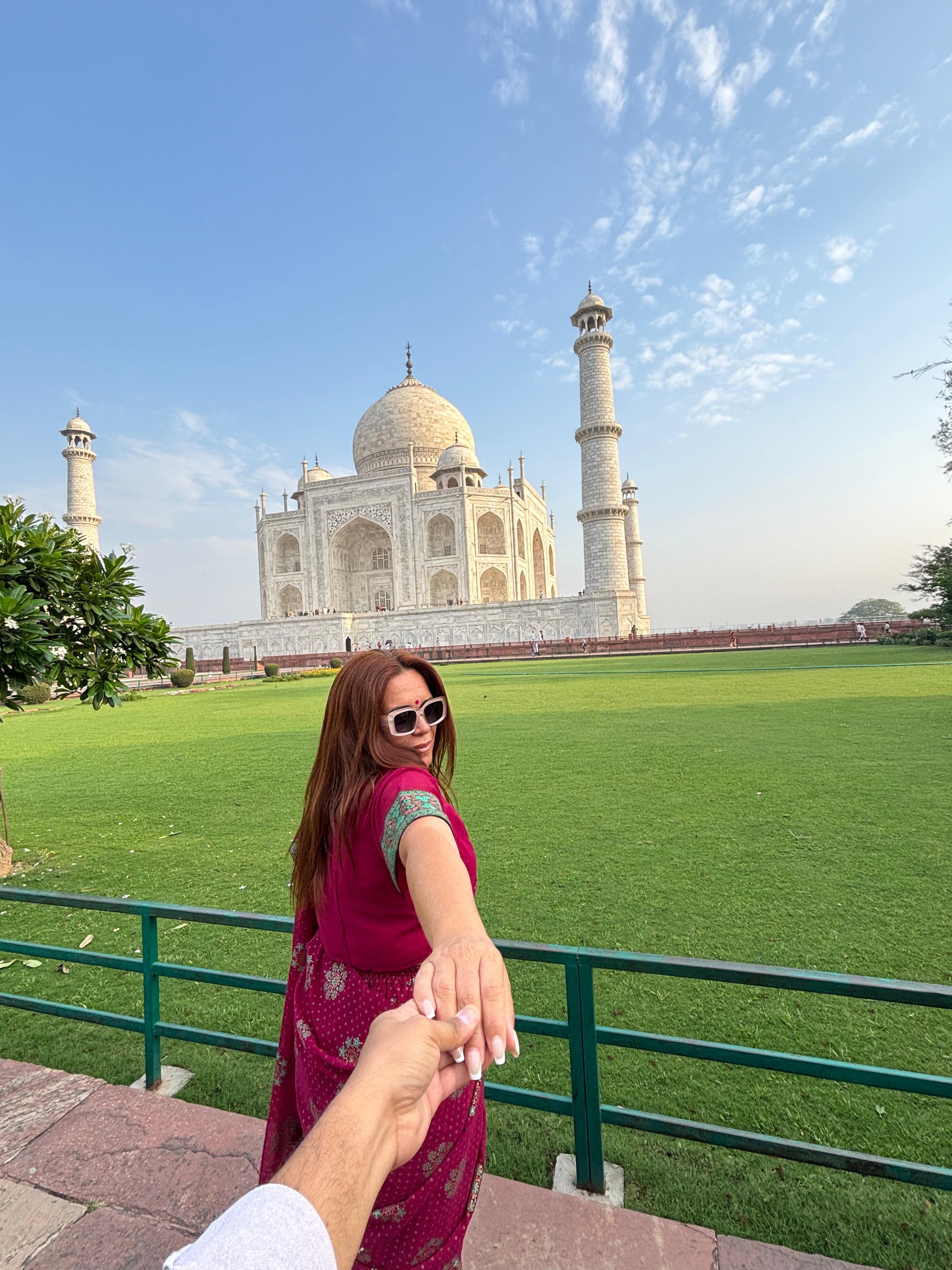 Delhi to Taj Mahal Sunrise & Agra Private Day Tour