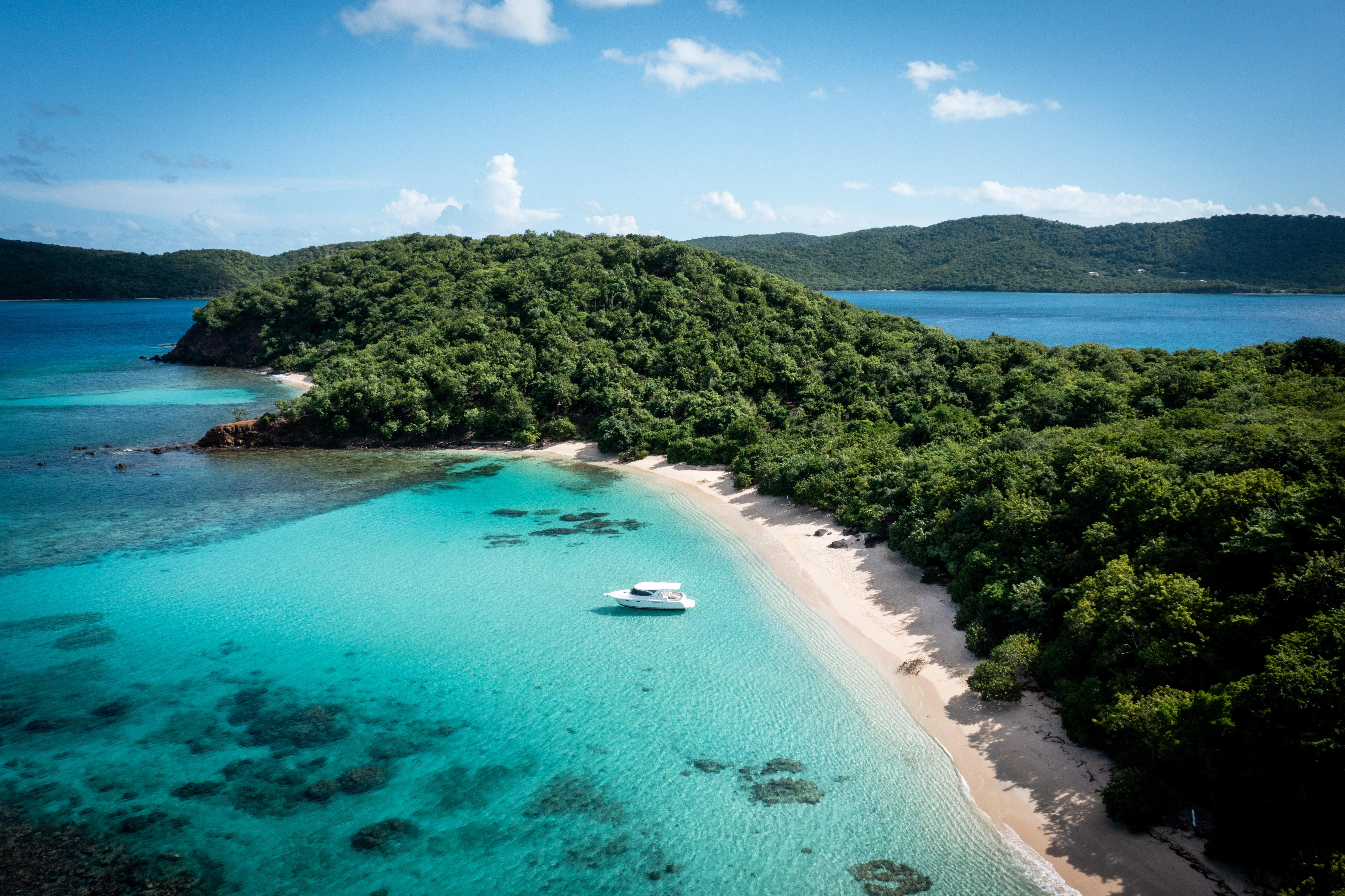 Private Culebra Island Speedboat Excursion with Charcuterie
