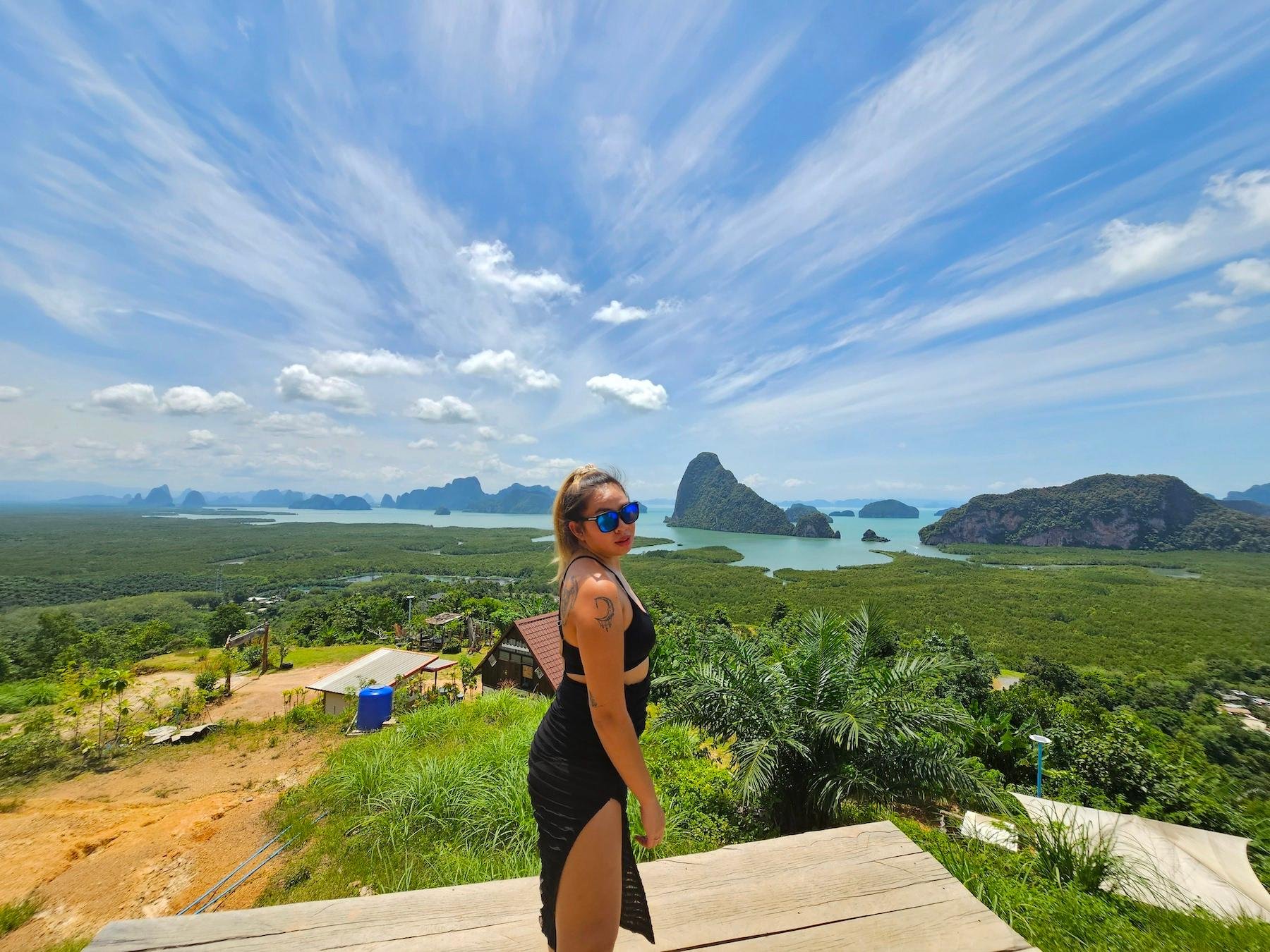 Phuket Private Full-Day Tour: James Bond Island, Ko Panyi & Samet Nangshe