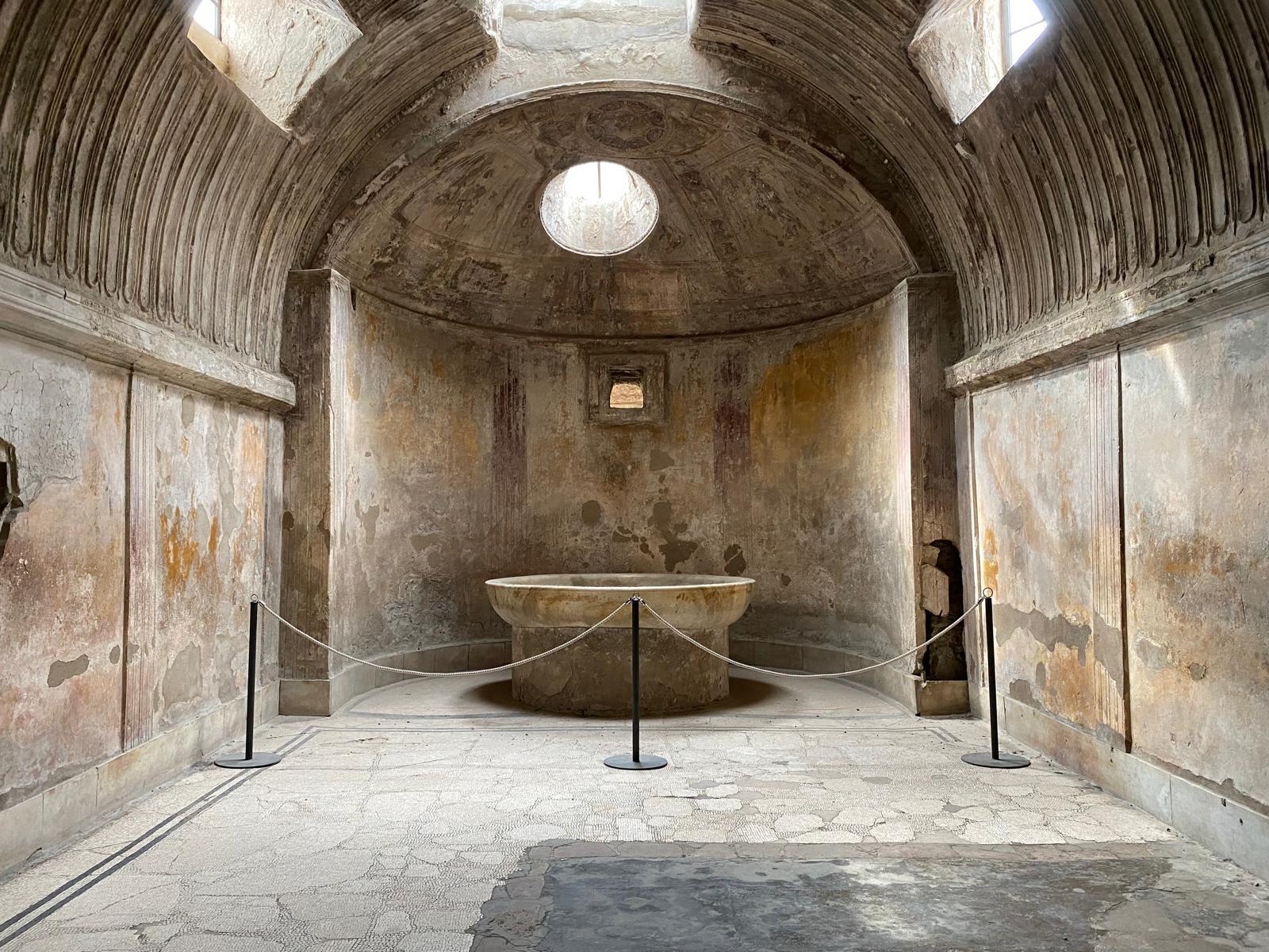 Pompeii: Expert-Led Historical Walking Tour