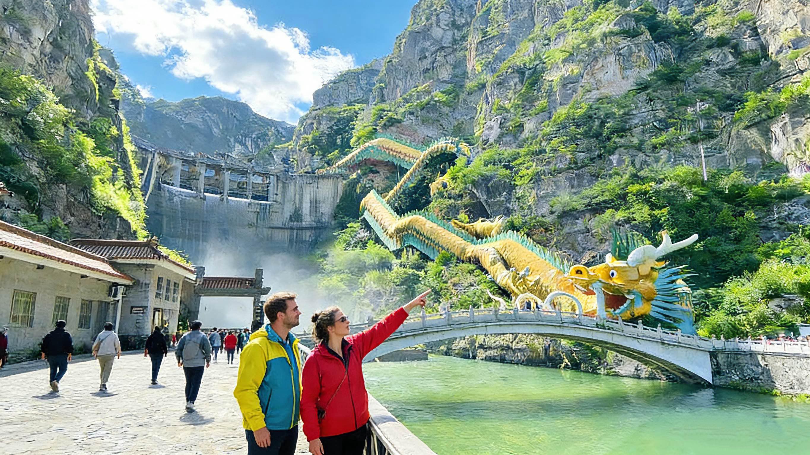 Longqing Gorge & Ming Tombs Private Tour with Lunch