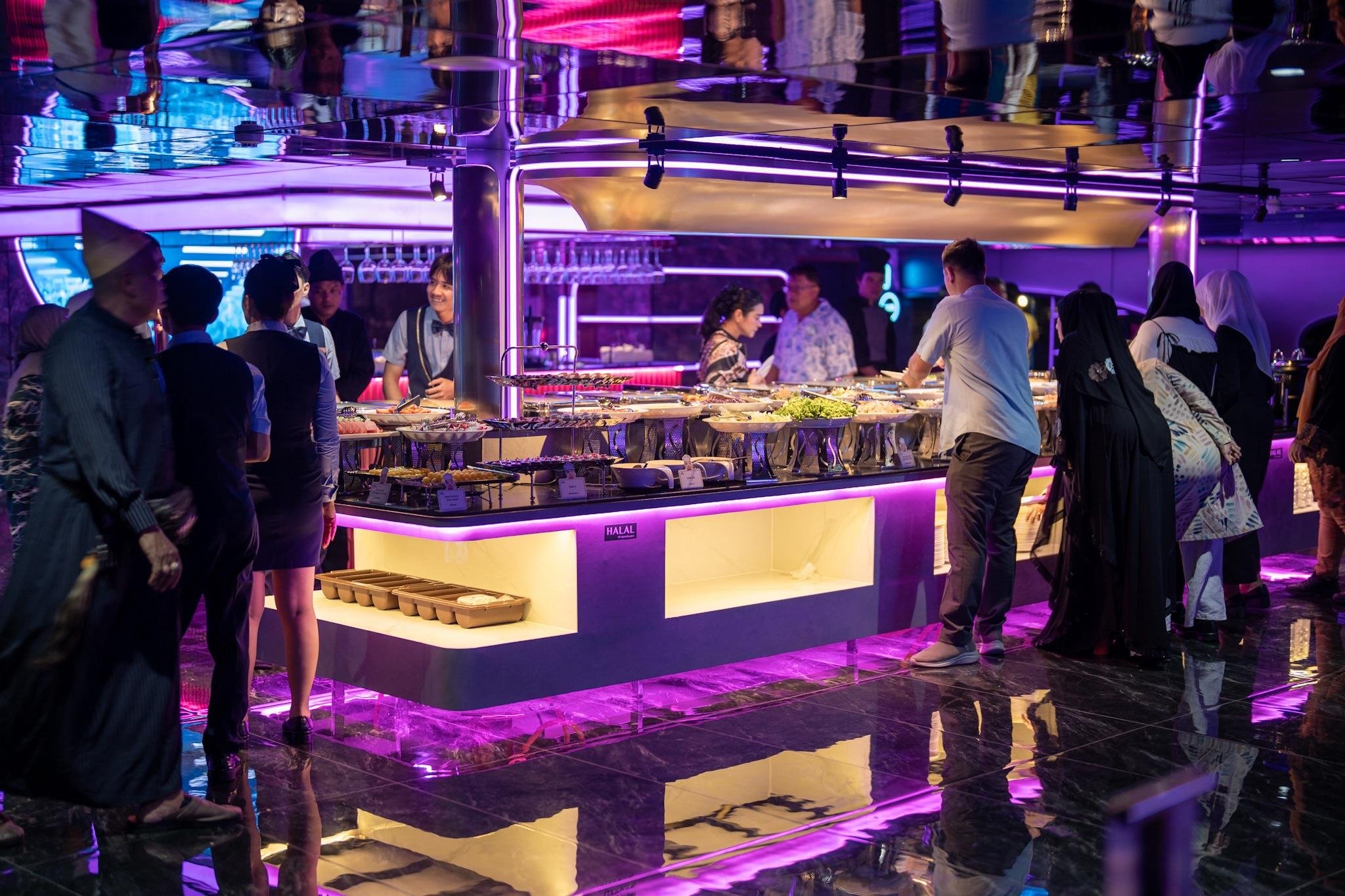 Super Galaxy Chao Phraya Night Dinner Cruise