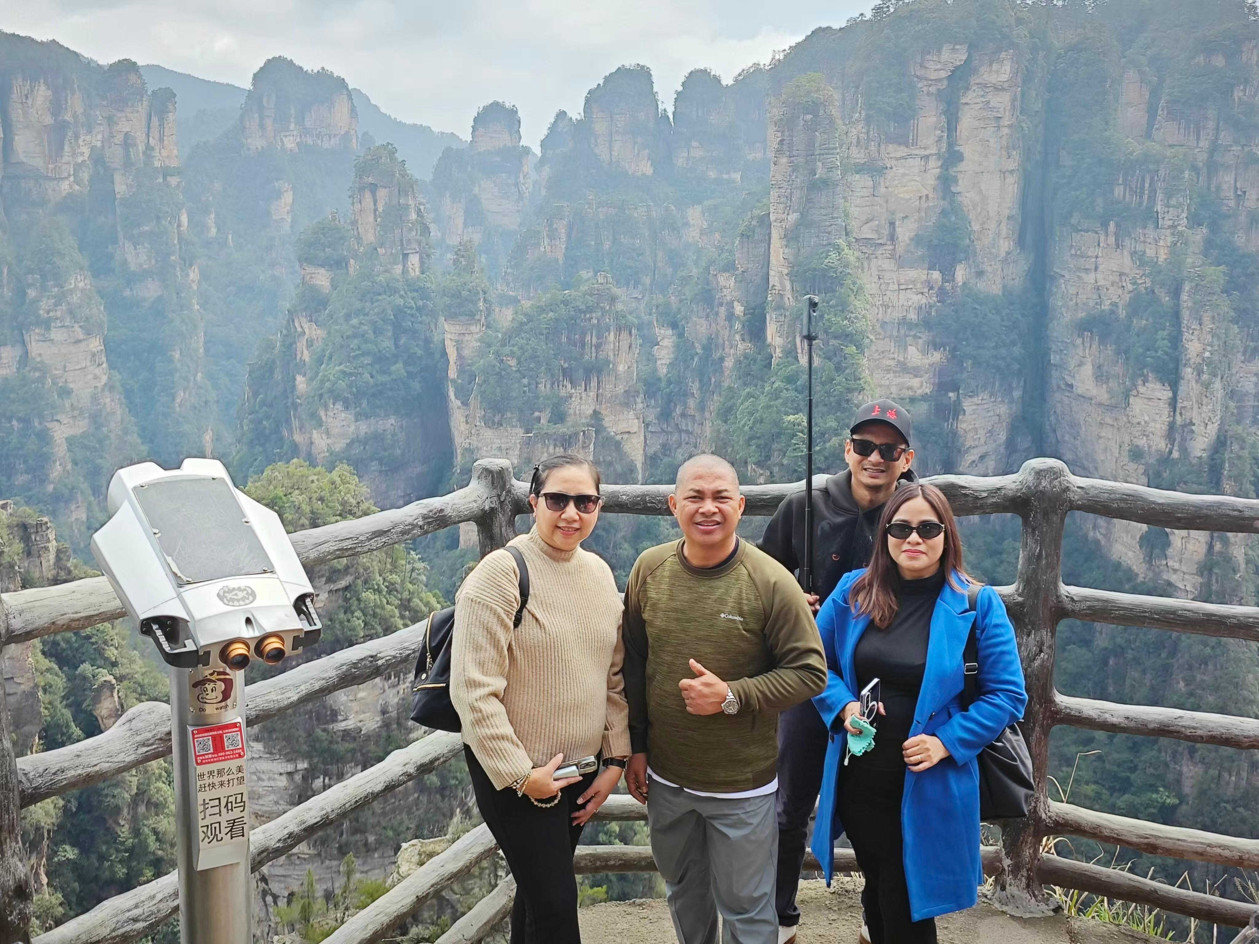 Private Expert Guide Service in Zhangjiajie – Flexible Daily Tours