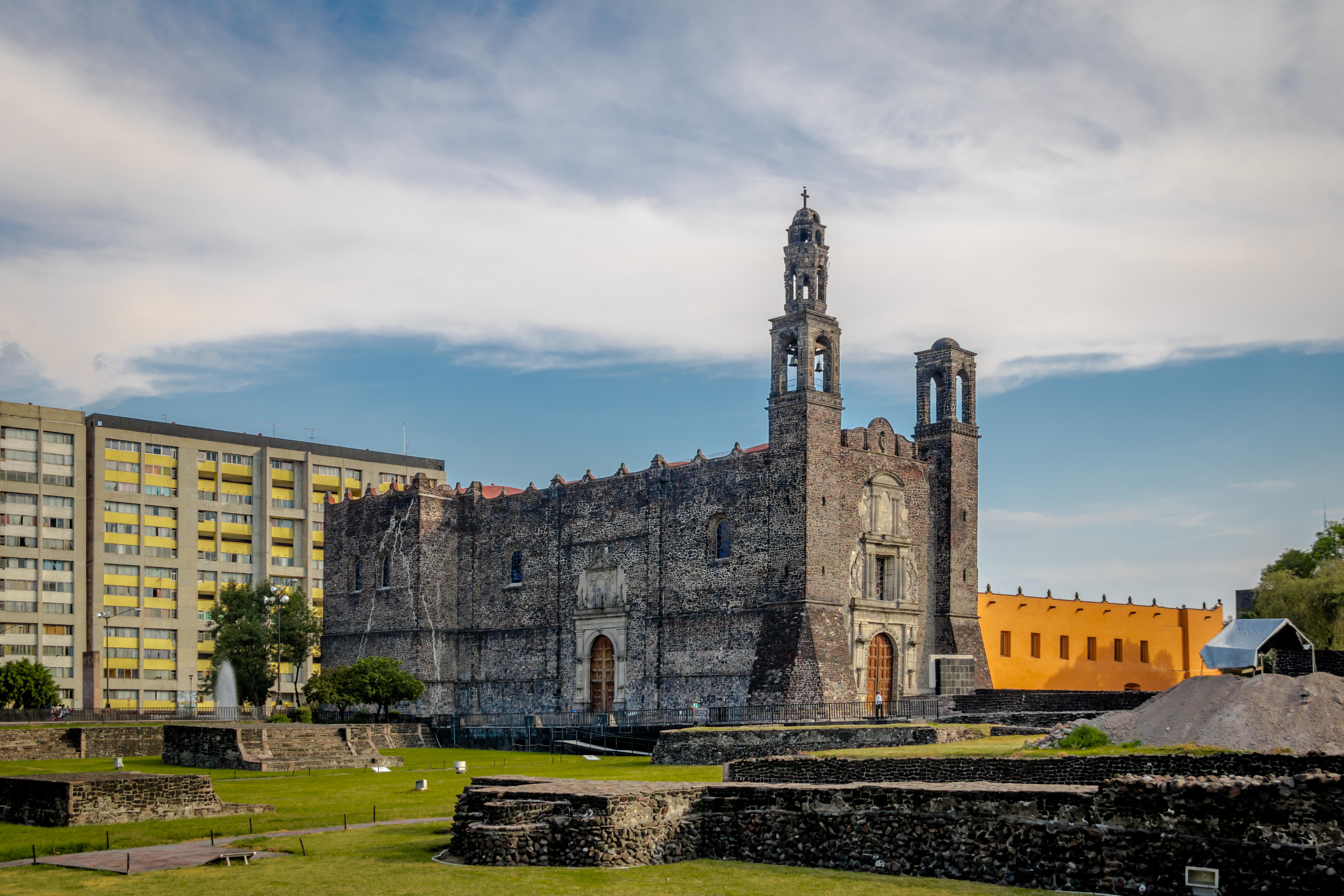 Mexico City: Teotihuacan, Tlatelolco & Guadalupe Full-Day Tour