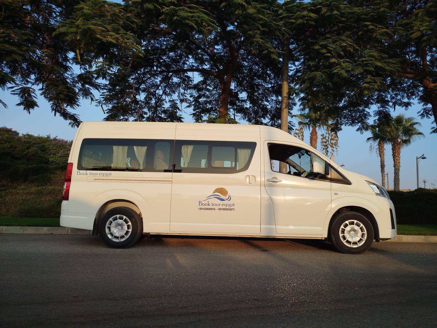 Sharm El Sheikh to Cairo: Pyramids, Sphinx & Egyptian Museum Day Tour