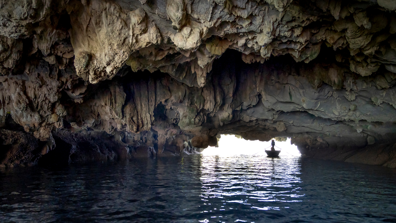 Cat Ba Island: Lan Ha & Ha Long Bay Cruise, Kayak & Snorkel