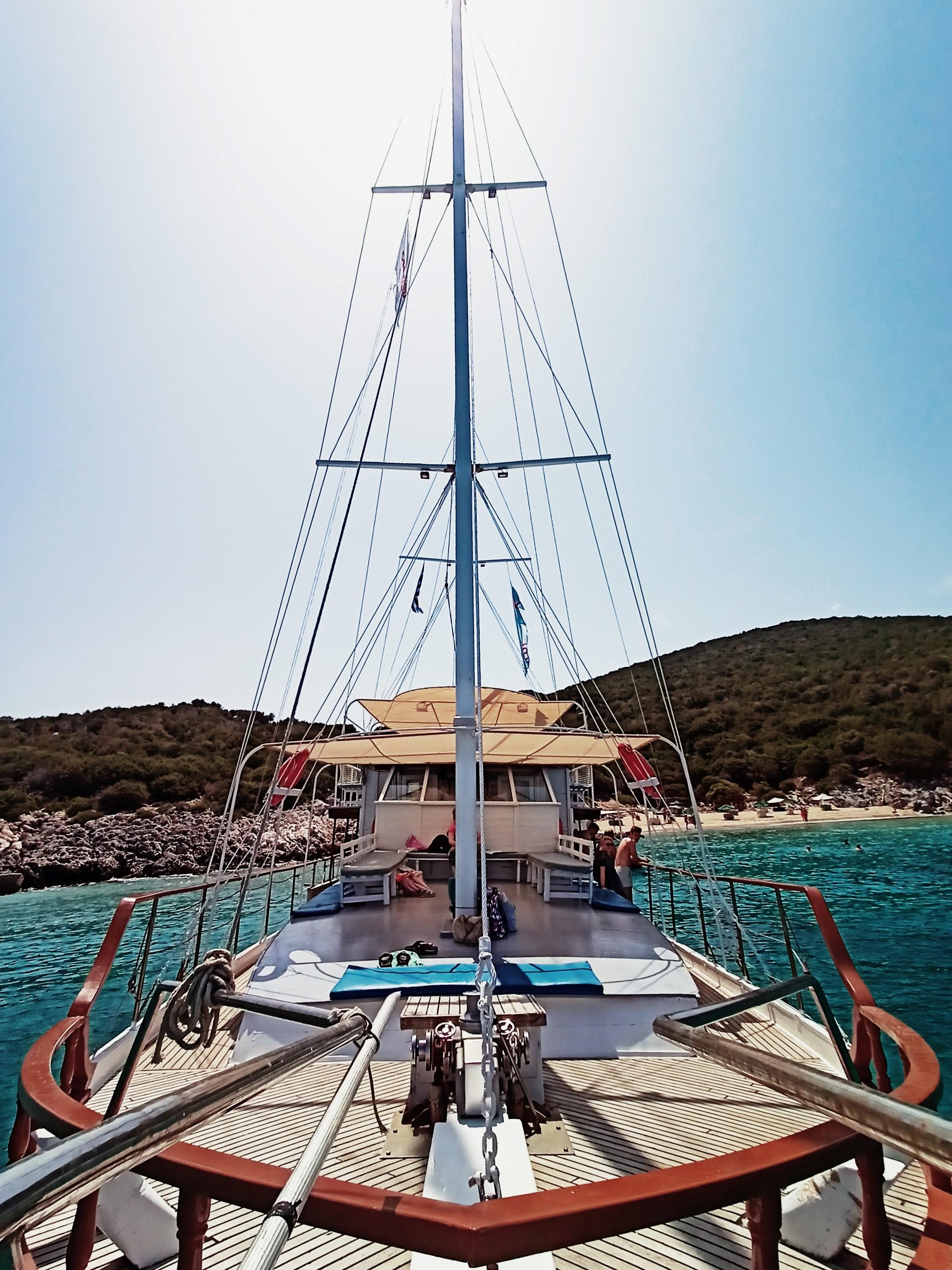 Samos East Coast Caique Cruise with Beachside BBQ