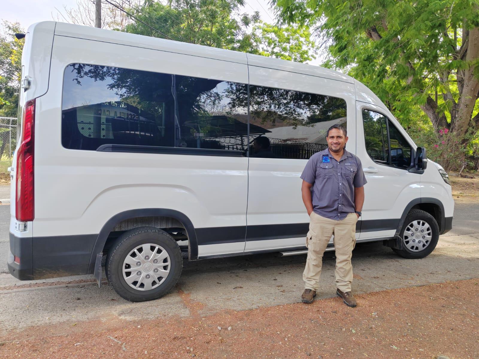 Cultural Transfer to Liberia Airport with Traditional Stops