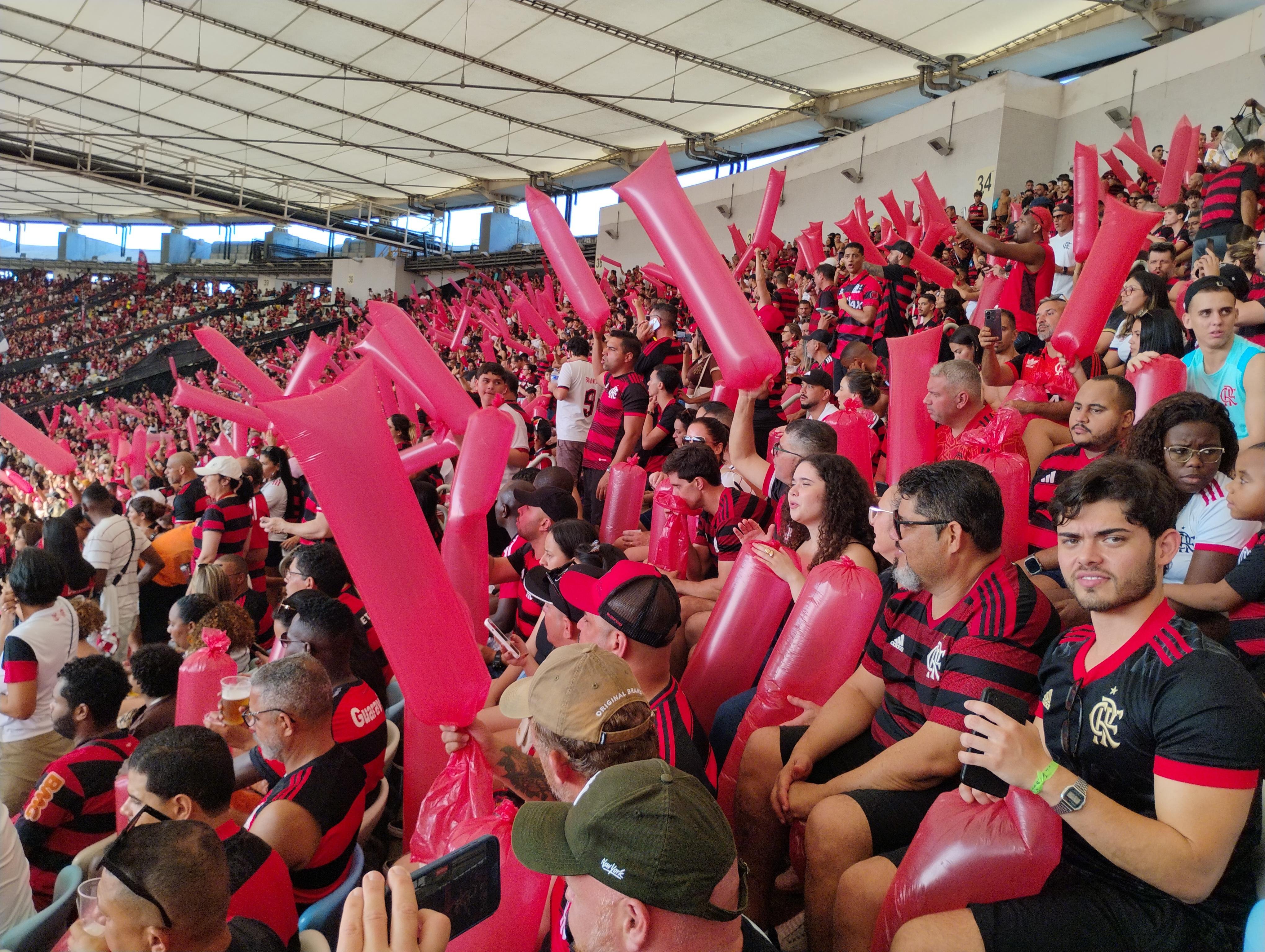 Rio de Janeiro: Live Football Match Experience at Maracanã Stadium