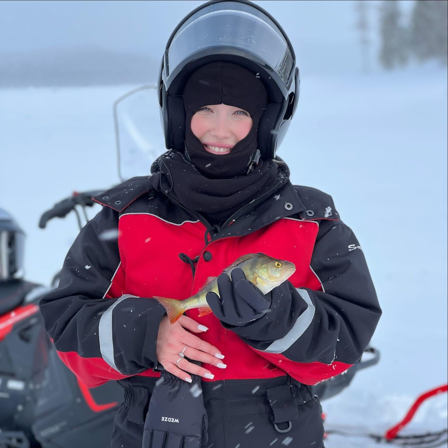 Lake Inari Ice Fishing, Reindeer & Cozy Teepee Lunch