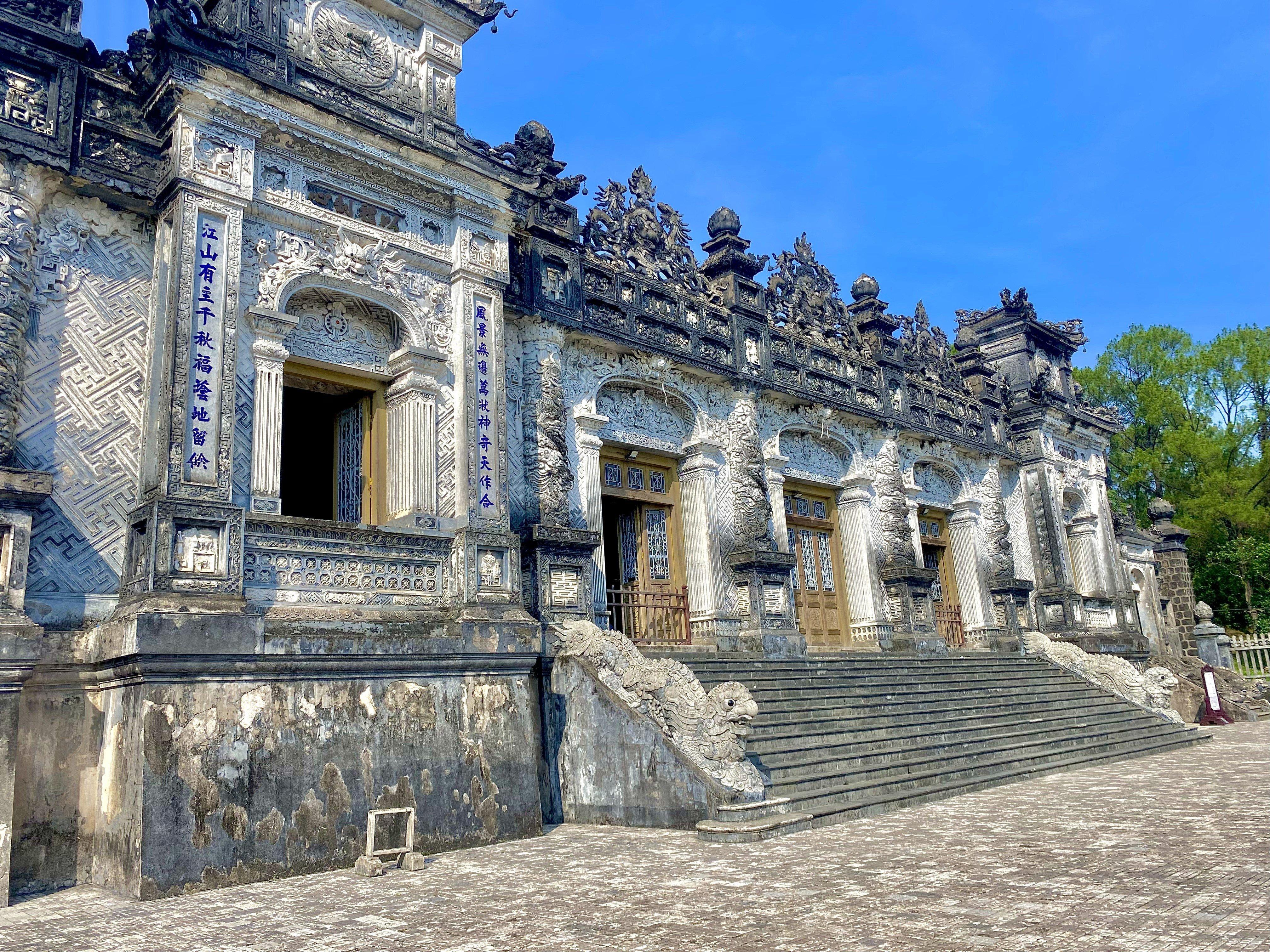 Hue Imperial City & Hai Van Pass Scenic Train Adventure