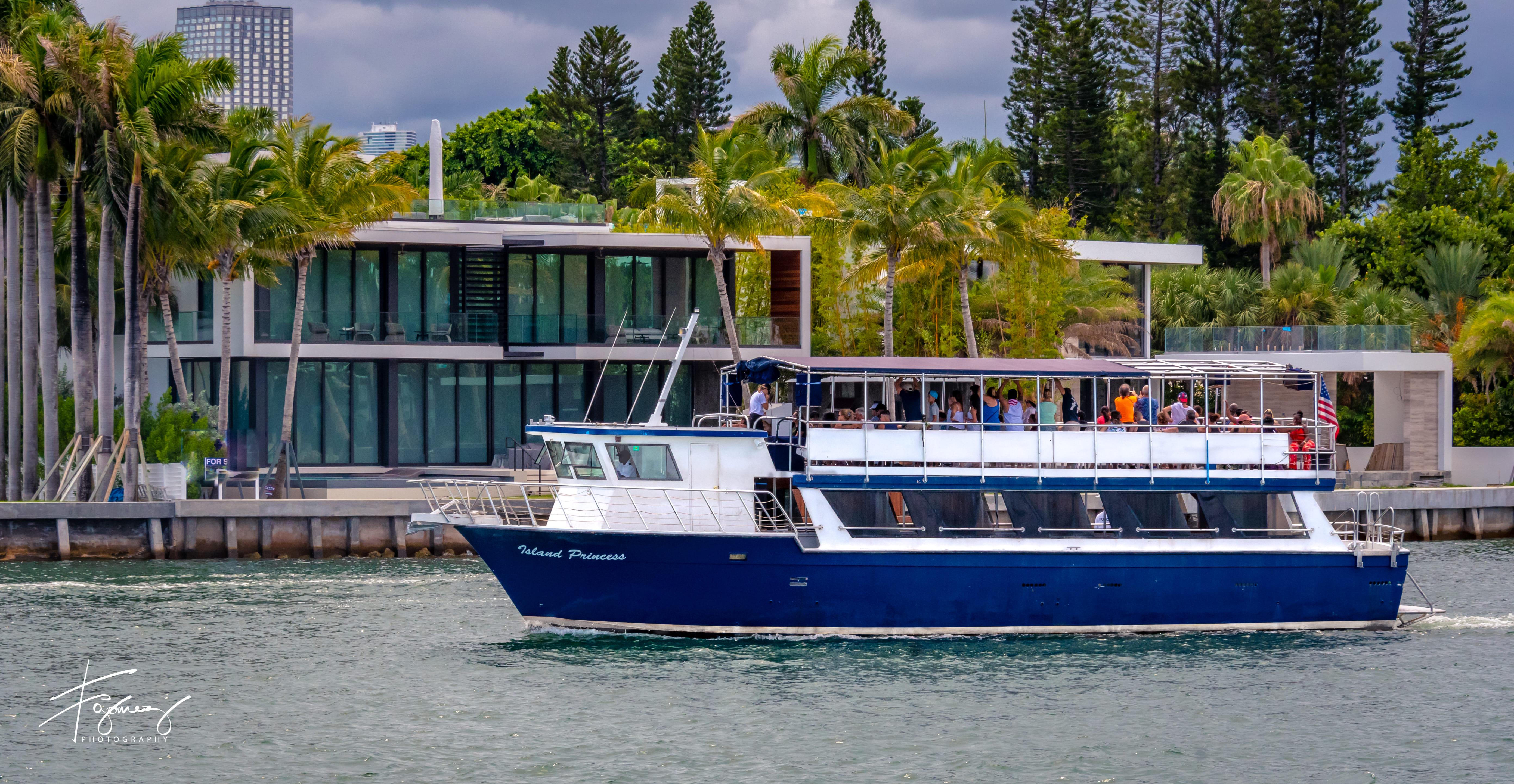 Biscayne Bay & Millionaire's Row Sightseeing Cruise