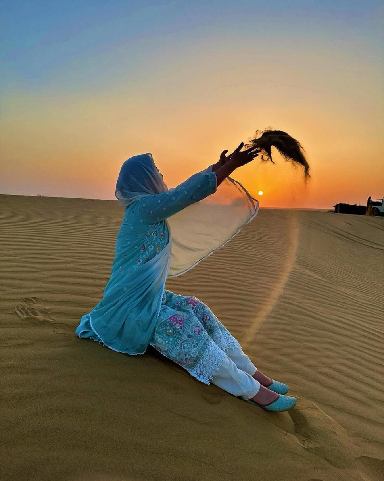 Jaisalmer Overnight Camel Safari in the Thar Desert
