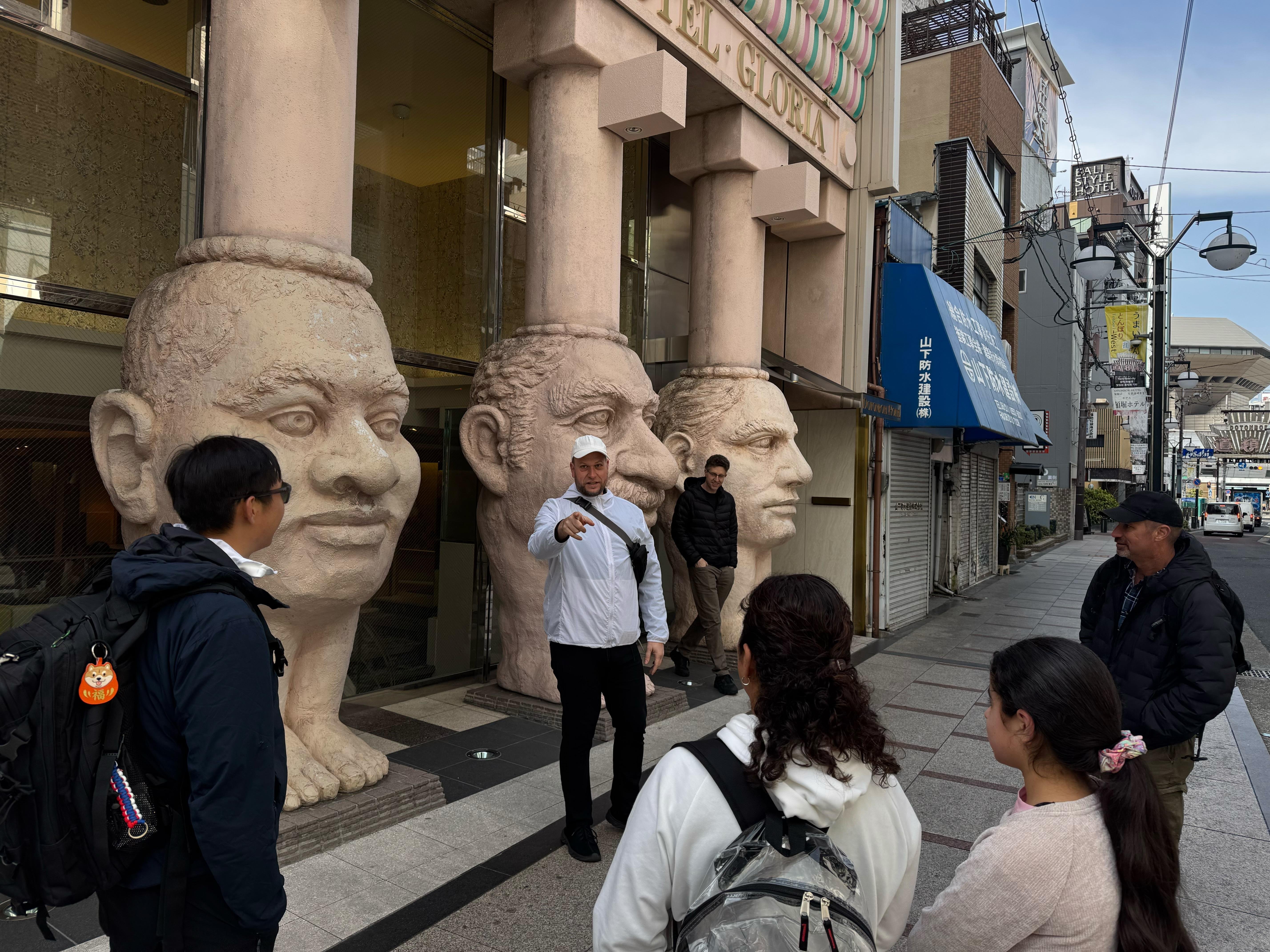 Osaka: Hidden Secrets & Famous Landmarks Walking Tour