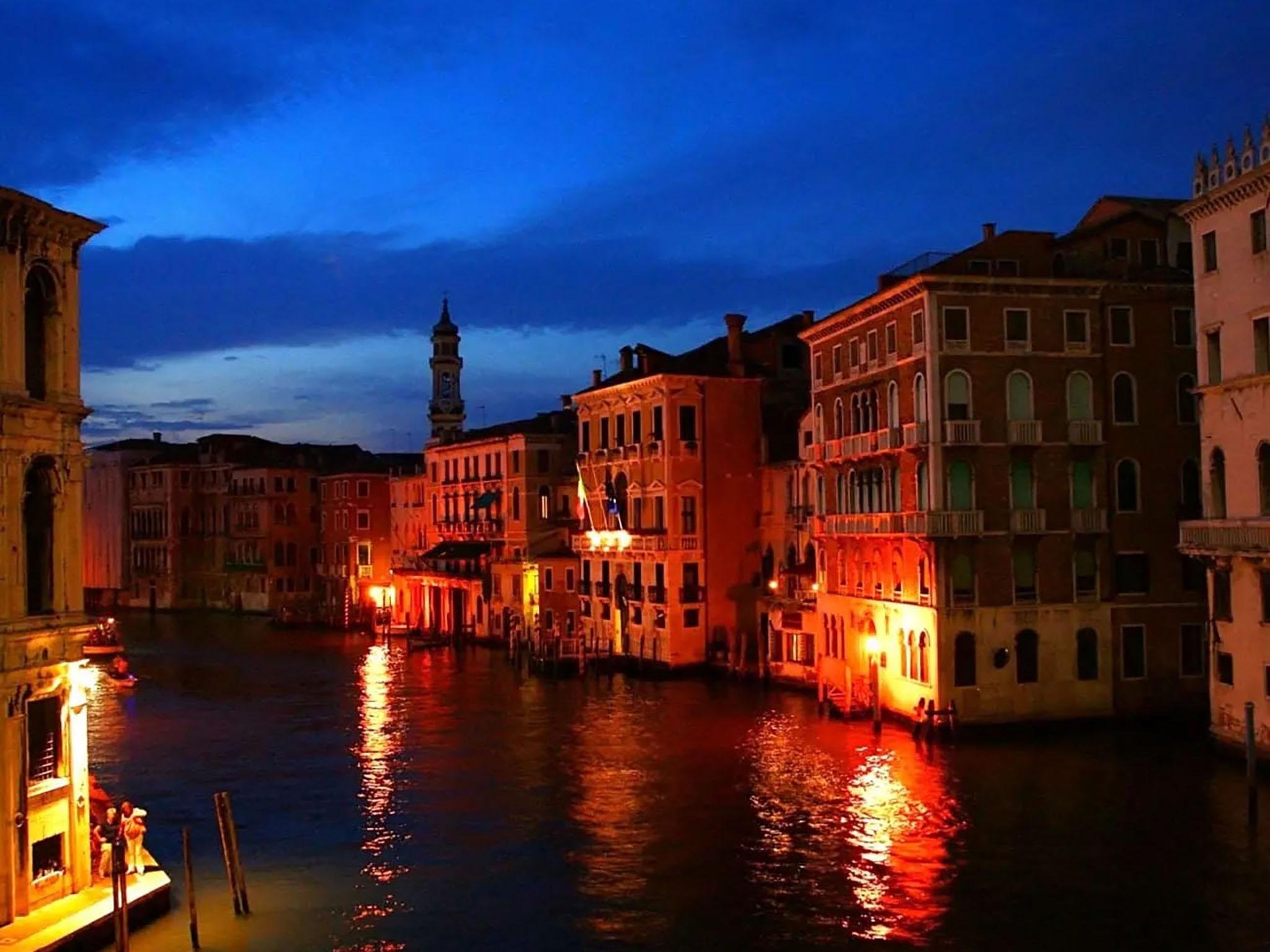 Venice Ghost Walking Tour: Dark Legends & Haunted History