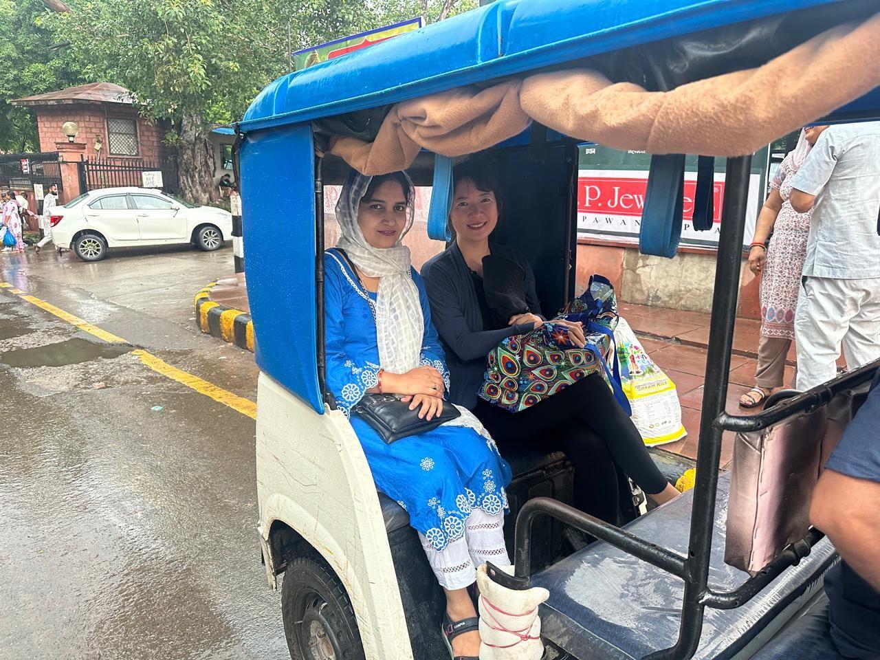 Delhi Insider’s Shopping & Heritage Day Tour