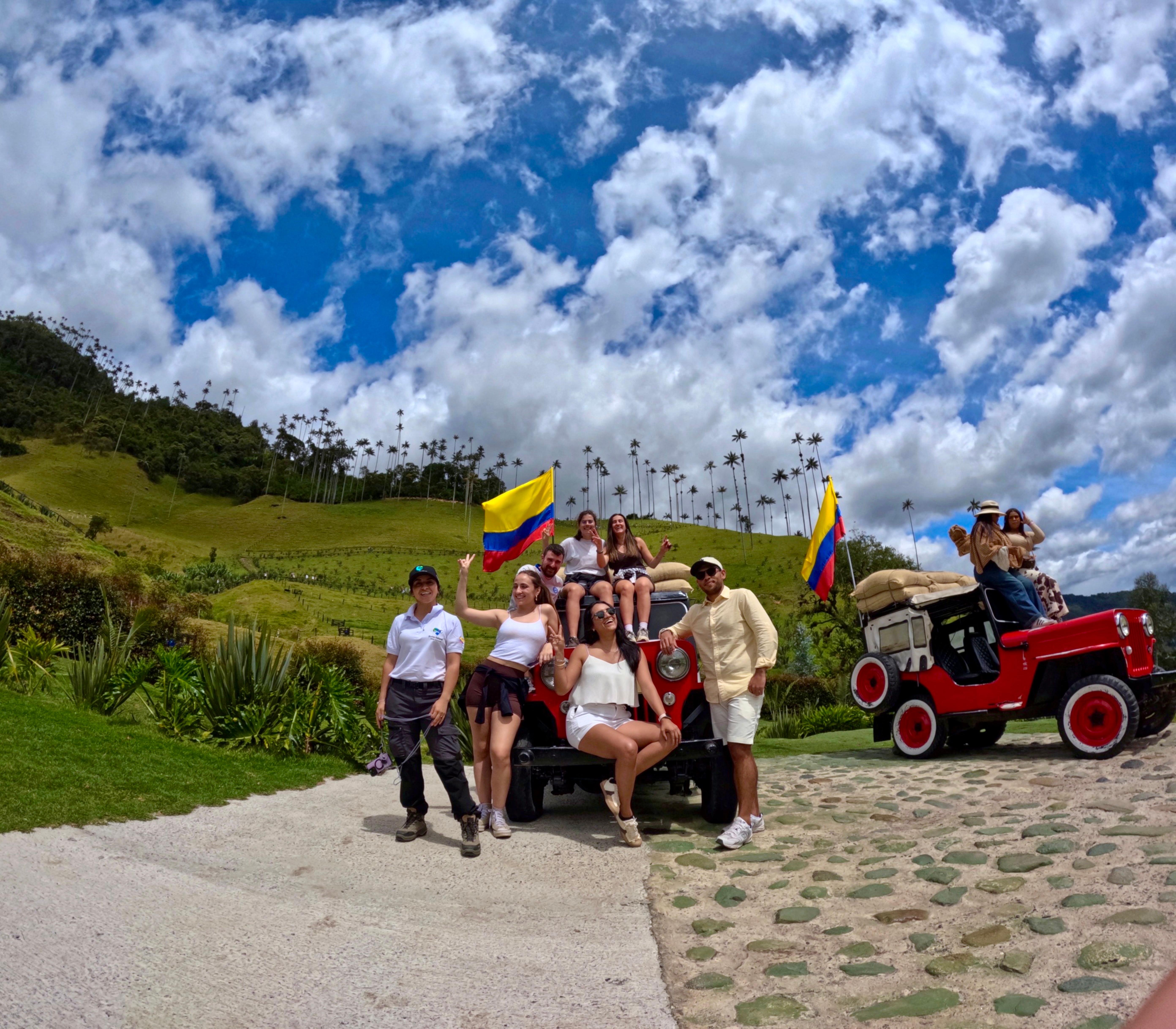 Cocora Valley Trek, Coffee Farm & Salento Tour