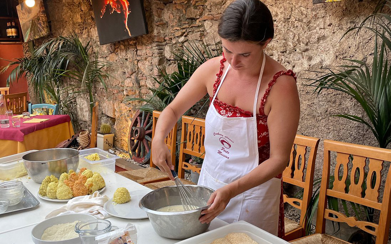 Hands-on Sicilian Arancino Workshop in Taormina