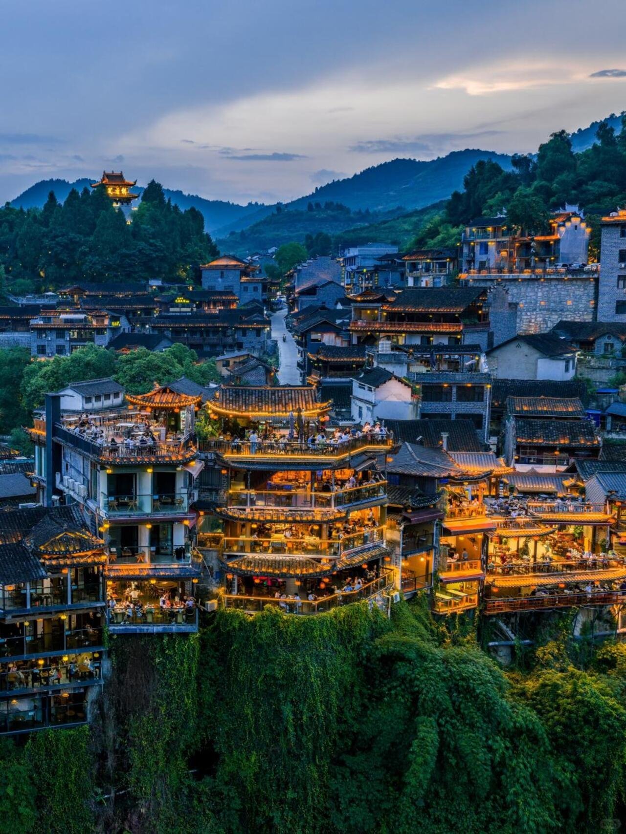 Zhangjiajie & Furong Ancient Town 1.5-Day Private Tour (4 Flexible Packages)