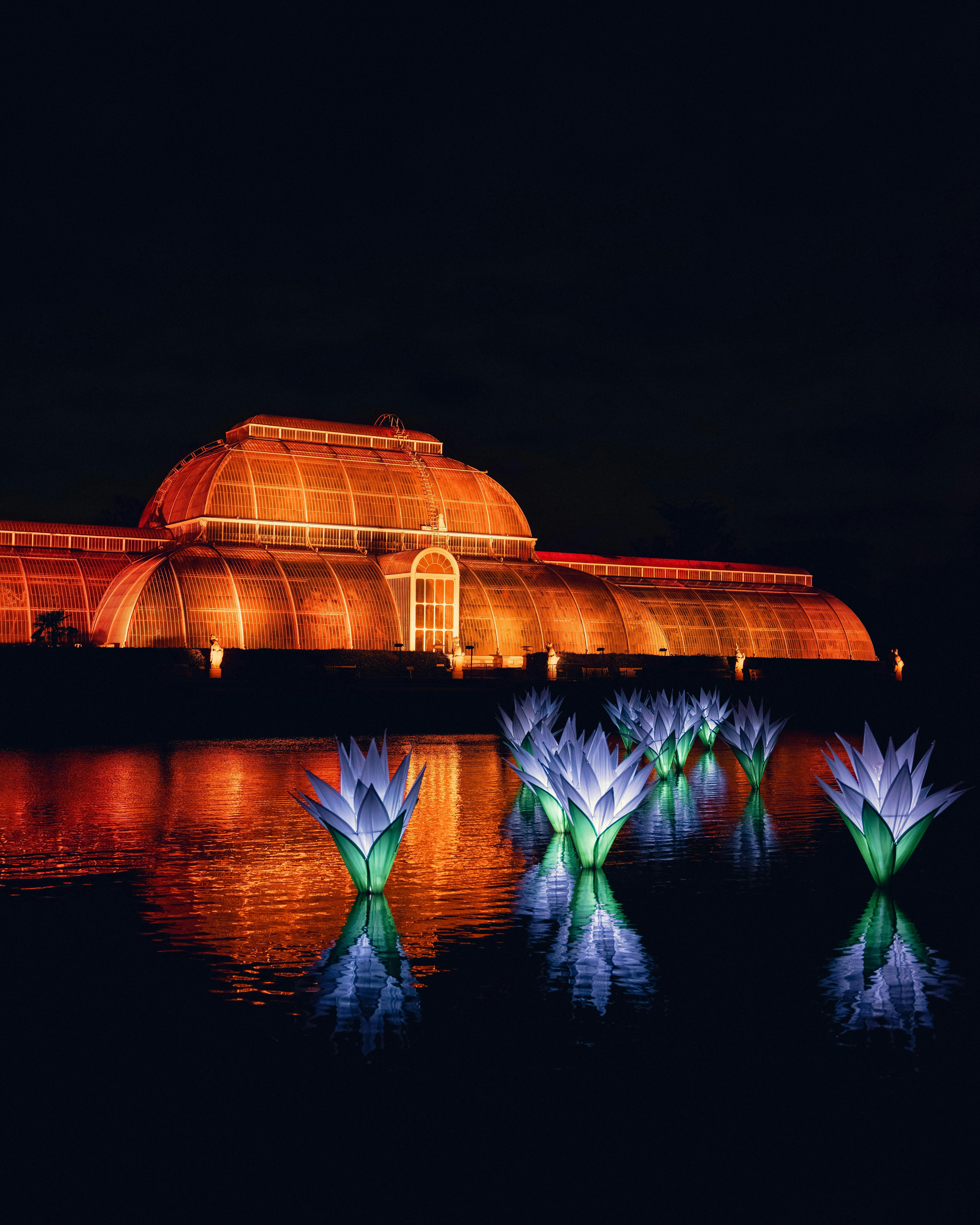 Private London: Kew Gardens, Richmond & Ted Lasso Tour