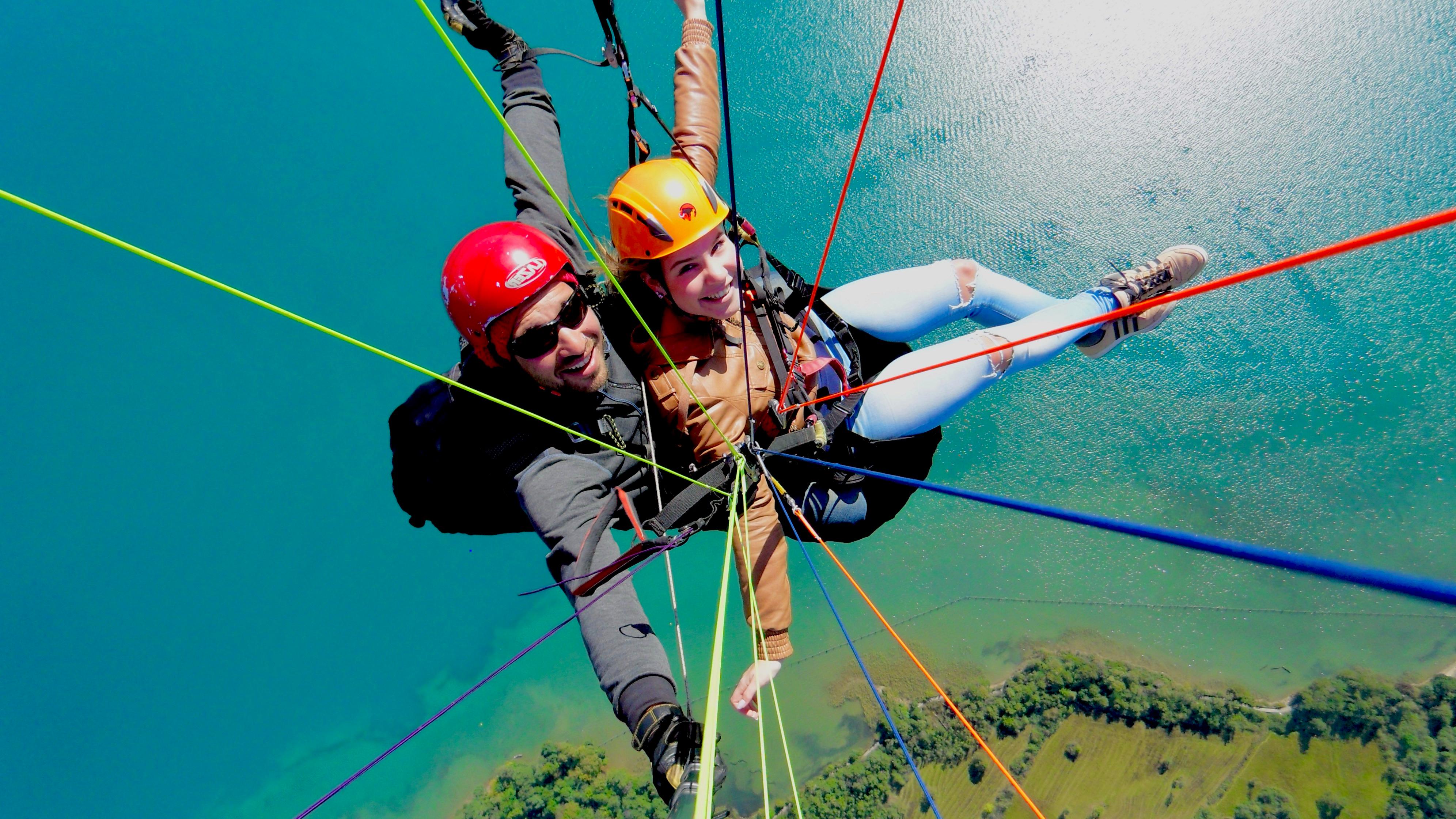Interlaken: Paragliding Tandem High Flight