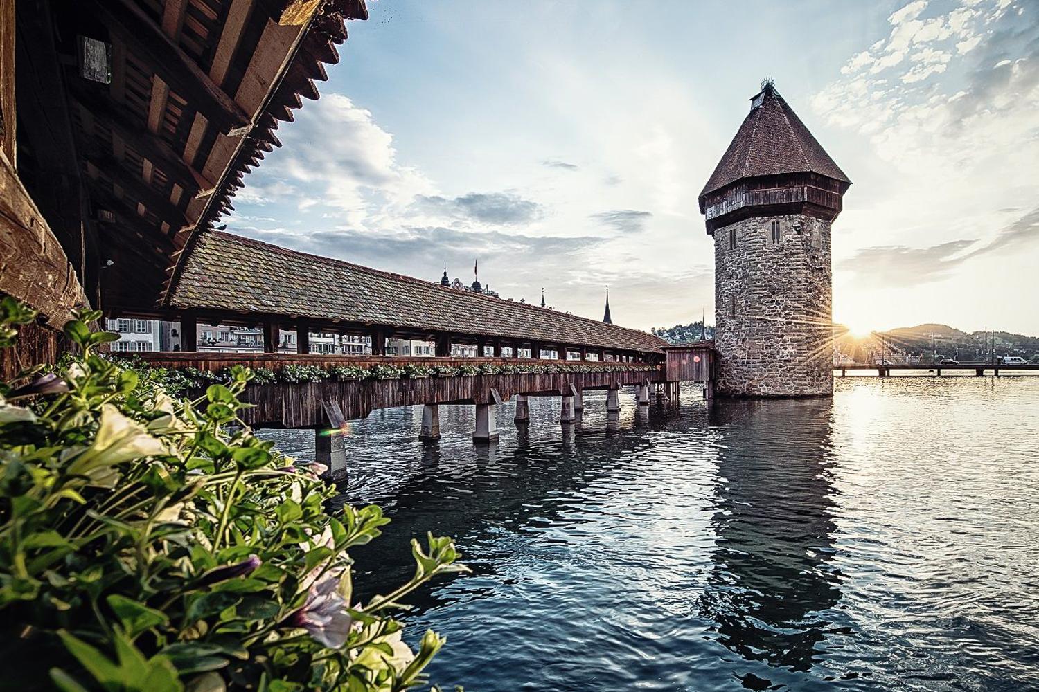 Lucerne Day Trip from Zurich with Optional Lake Cruise