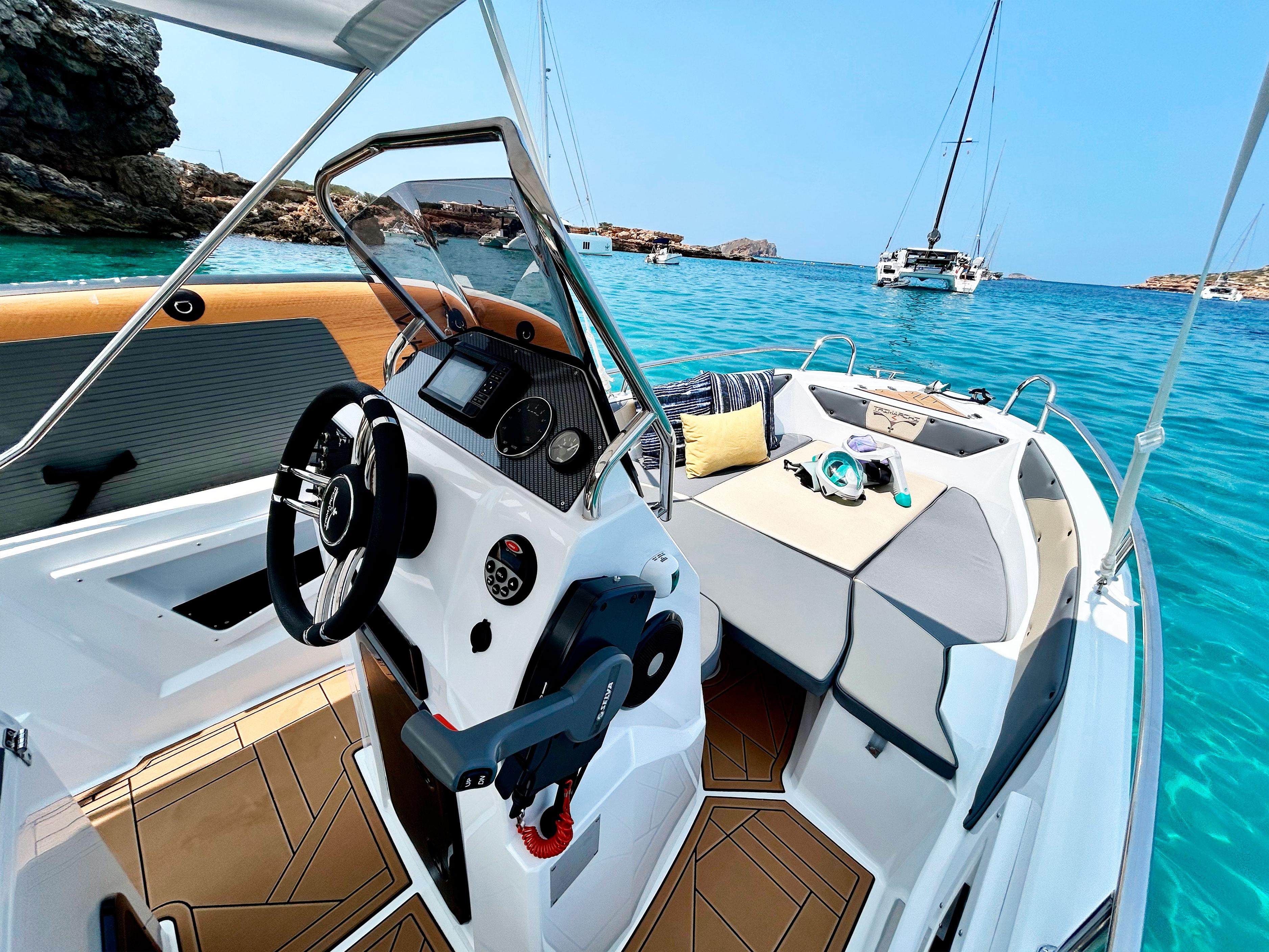 San Antonio: Self-Drive Boat Rental with Snorkeling & SUP