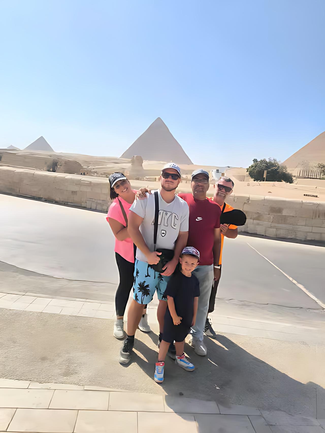 Cairo Pyramids & Museum Day Trip from Hurghada