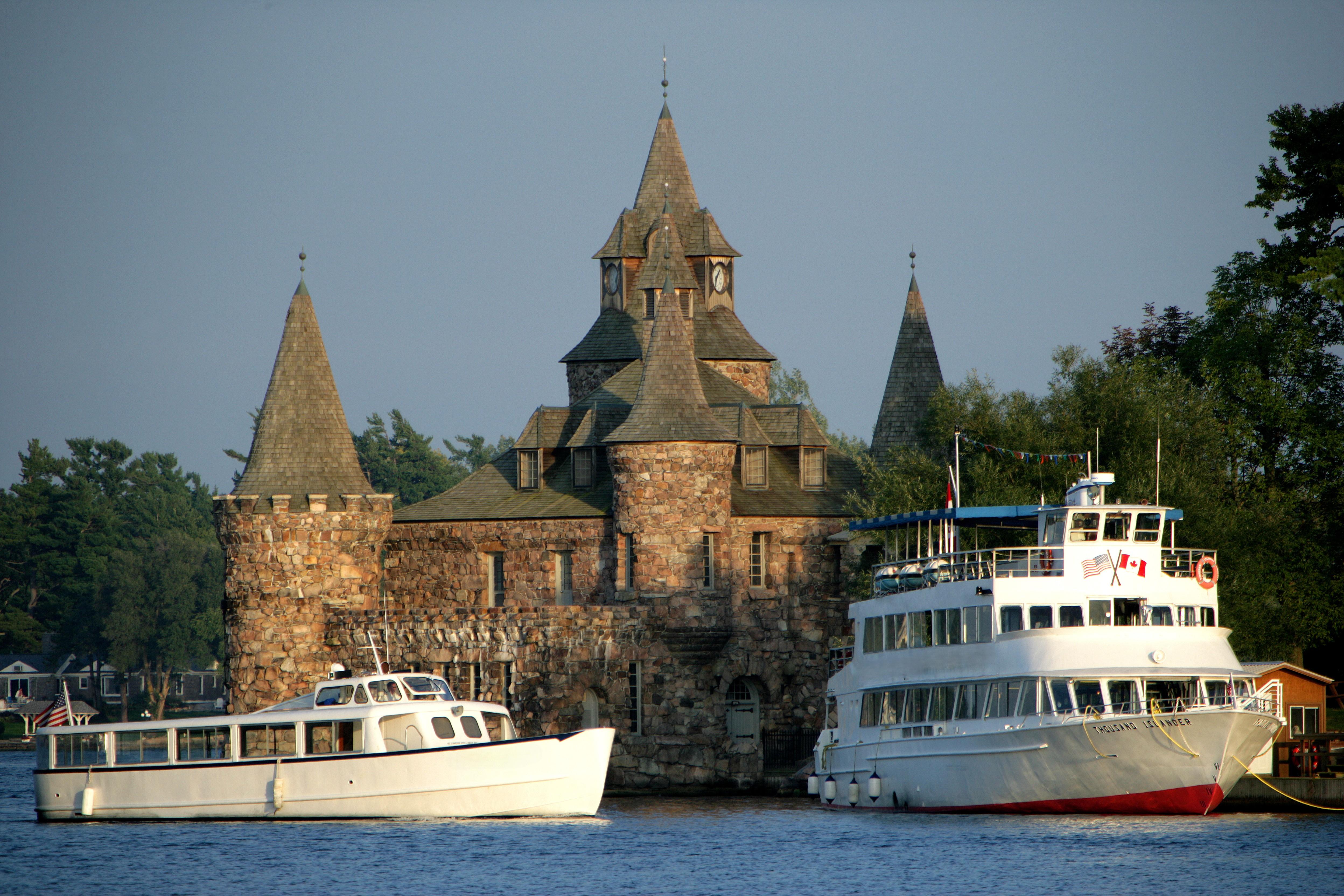Alexandria Bay: Boldt Castle & Yacht House Entry Ticket