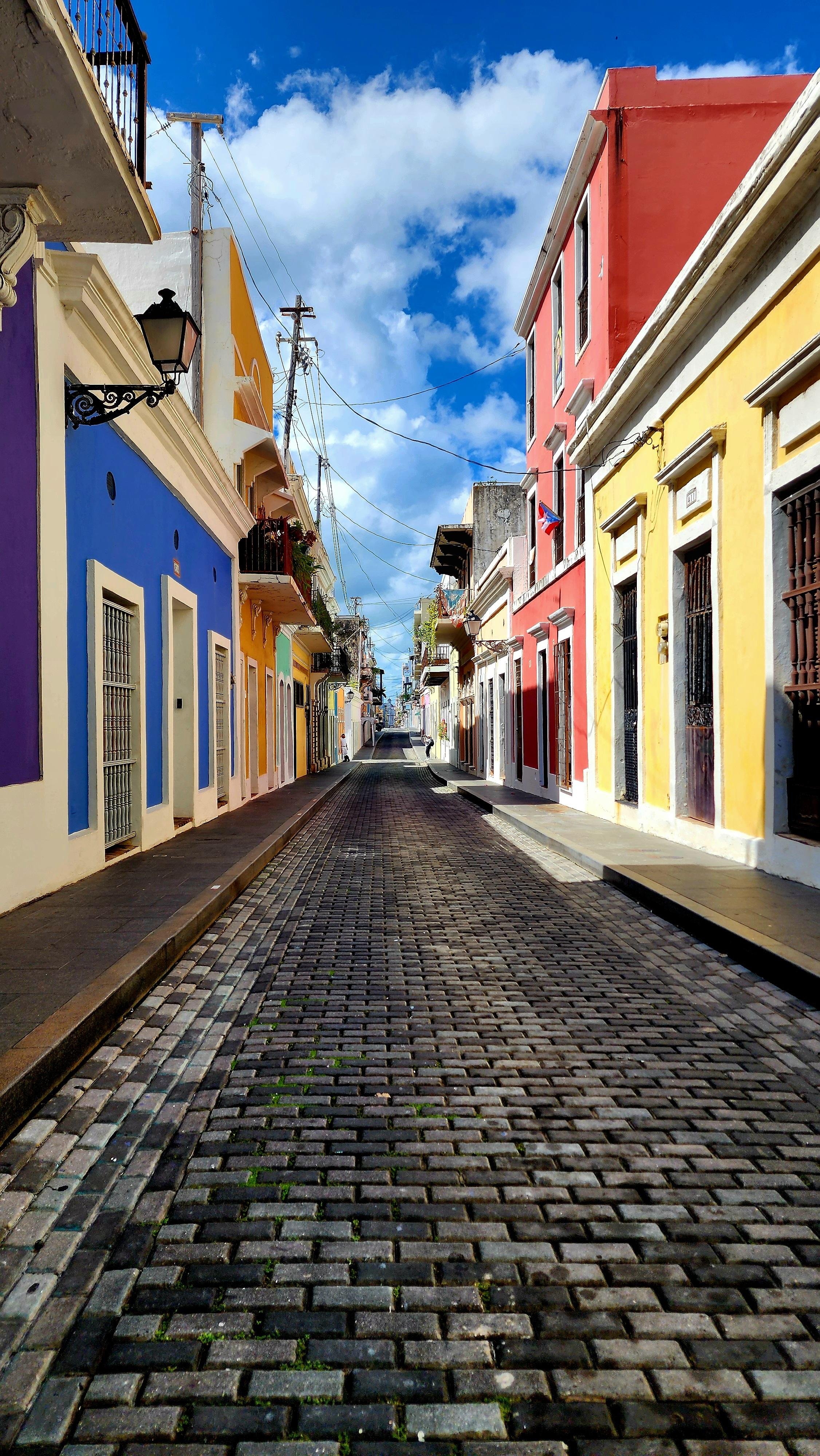 San Juan Guided City Explorer: History & Photo Stops