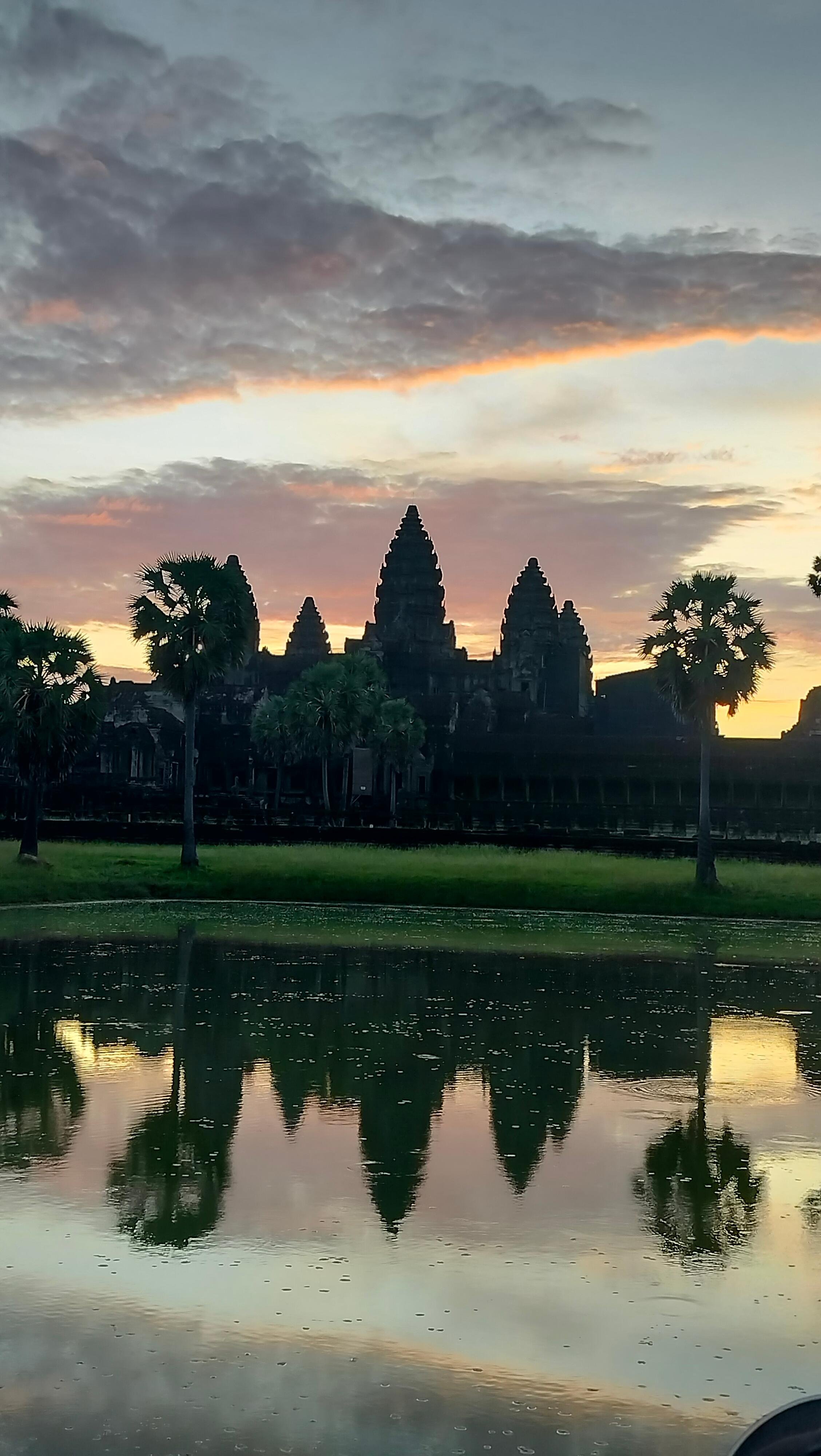 Private Angkor Wat Sunrise & Temples Discovery