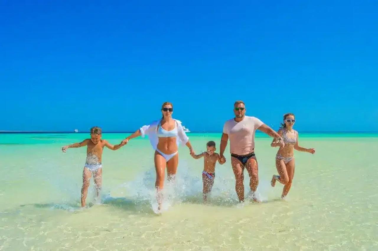Sharm El Sheikh: Private Yacht Snorkeling & Diving Day Trip