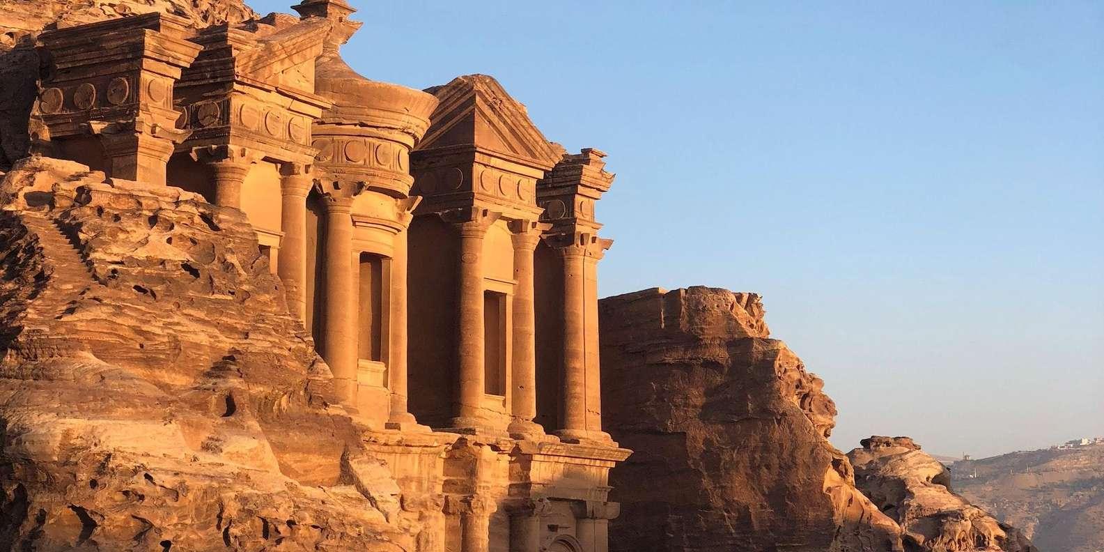 Petra, Wadi Rum & Dead Sea Private Day Tour
