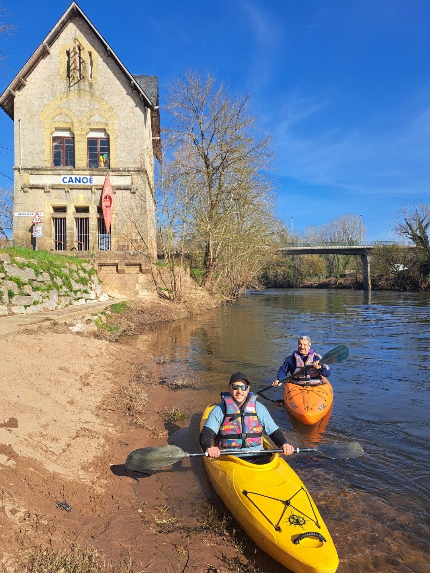 Guided Vézère River Paddle with Expert Instructor