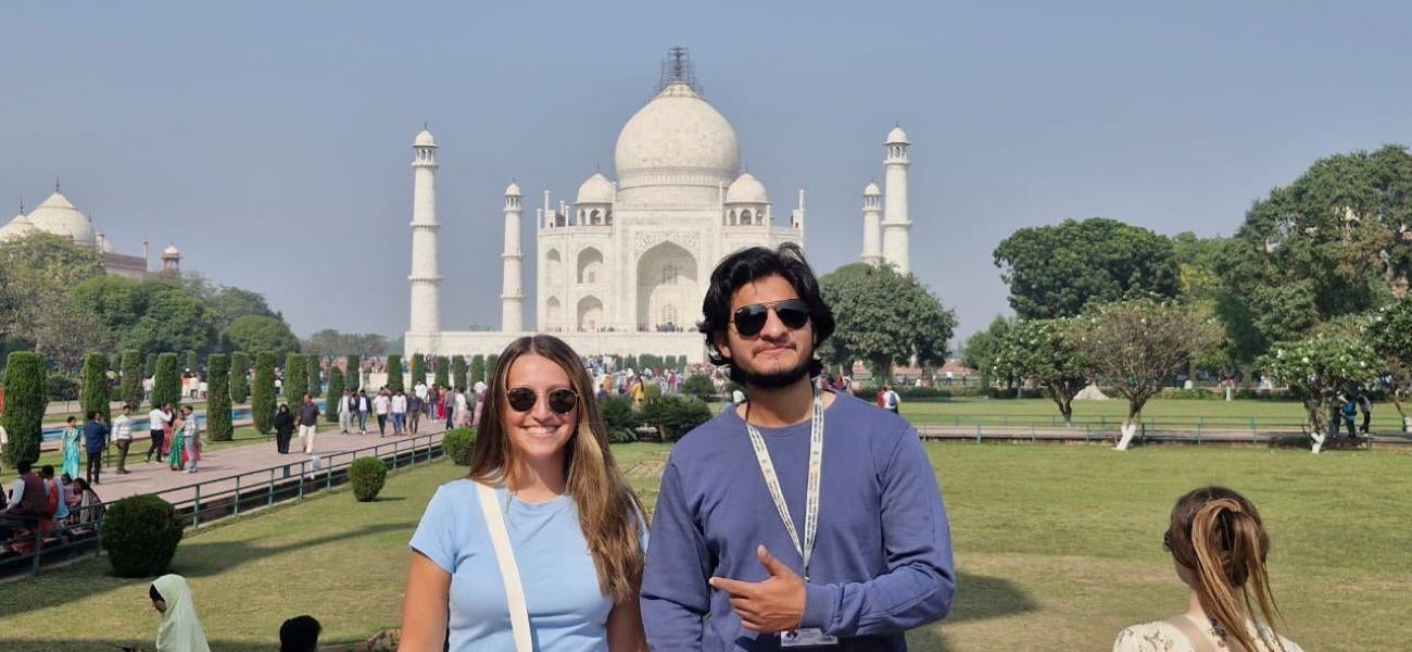 Agra Private Tour: Taj Mahal Sunrise & Agra Fort with Skip-the-Line Entry