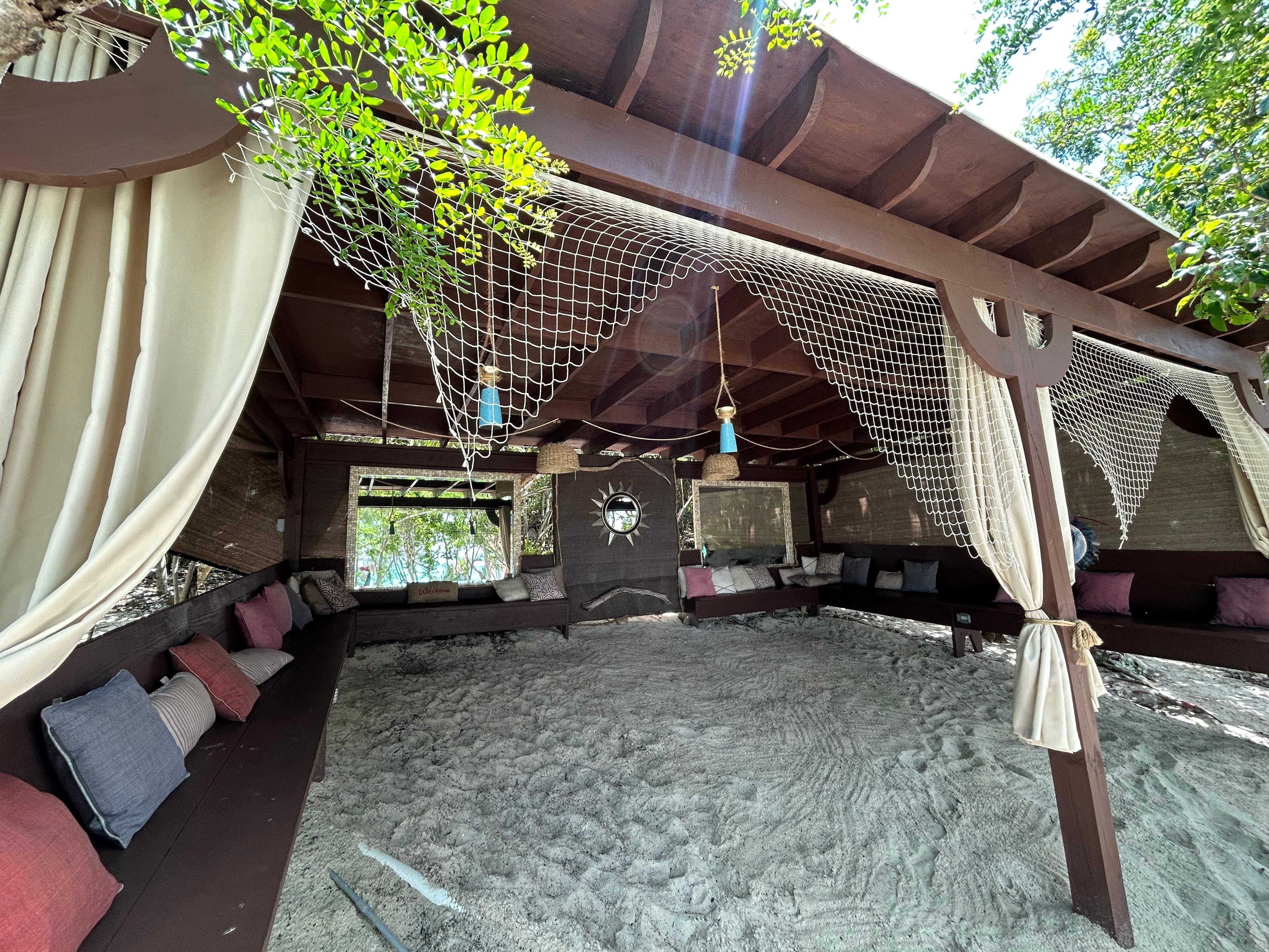 Nassau Powerboat Adventure: Snorkeling, Green Cay Turtles & Private Beach Club