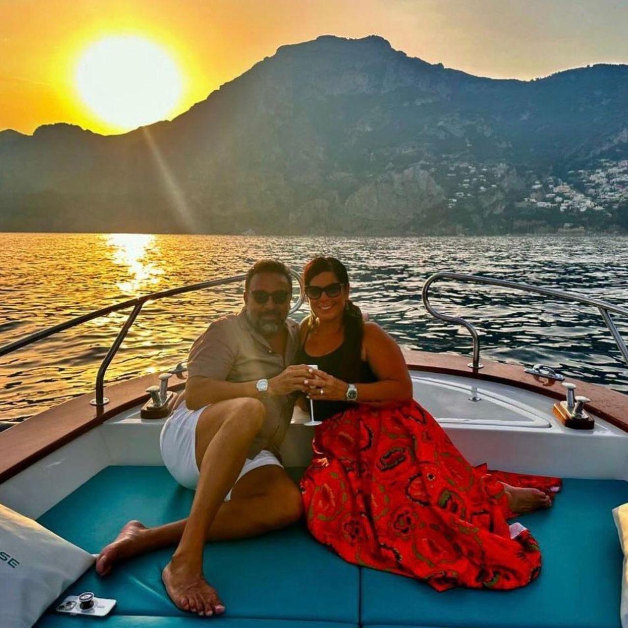 Amalfi Coast Sunset Boat Tour with Prosecco