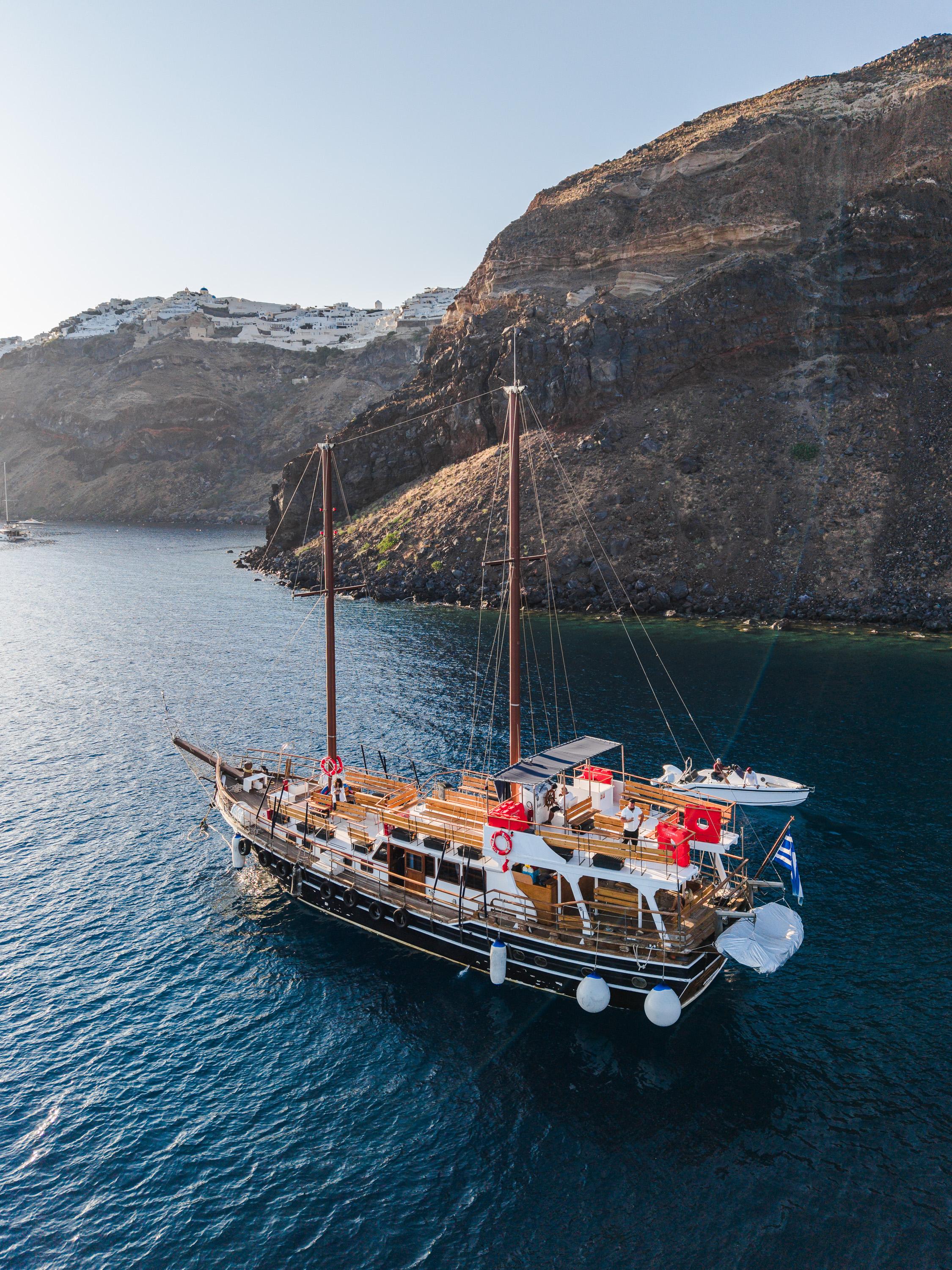 Santorini Volcano, Hot Springs & Thirassia Boat Tour