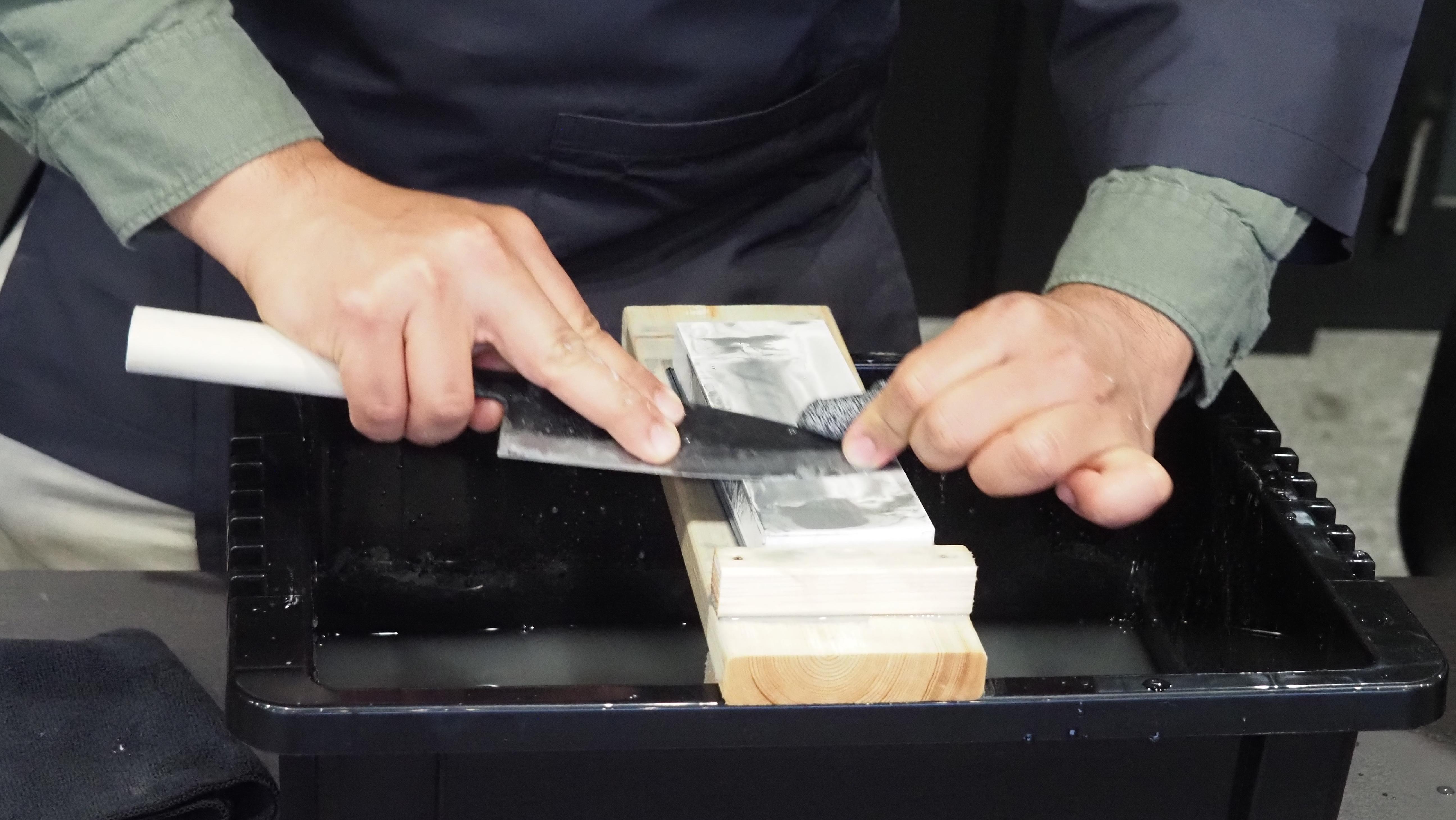 Knife making workshop in Tokyo — image 11