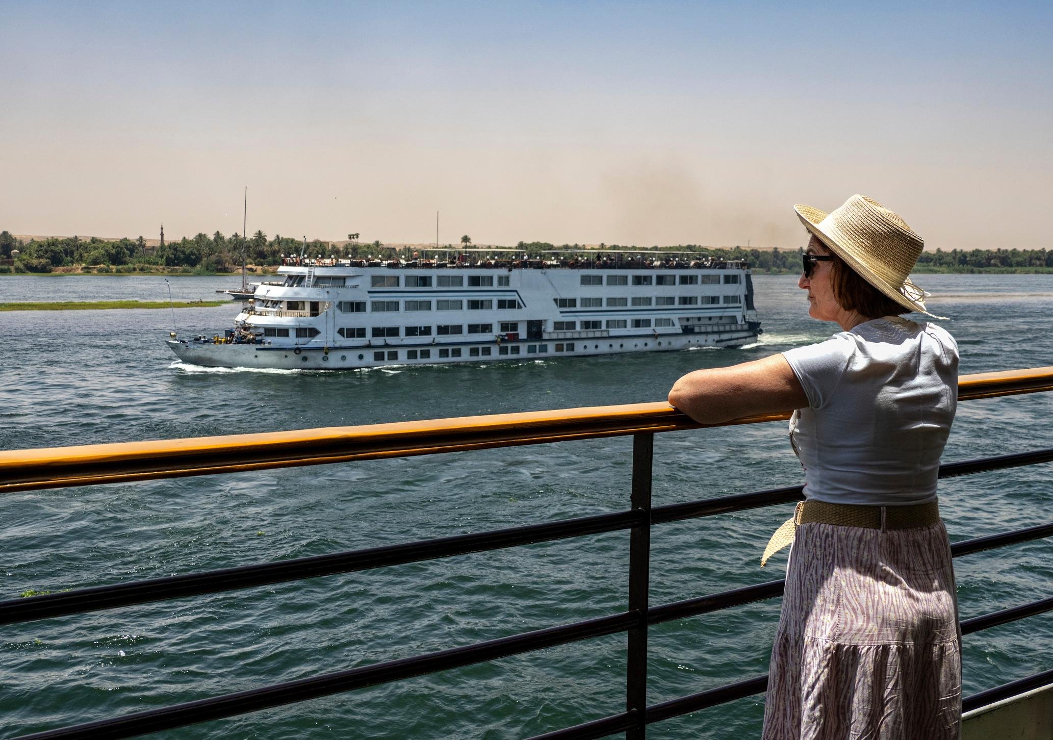 6-Day Nile River Cruise from Luxor to Aswan with Sunrise Hot Air Balloon Flight
