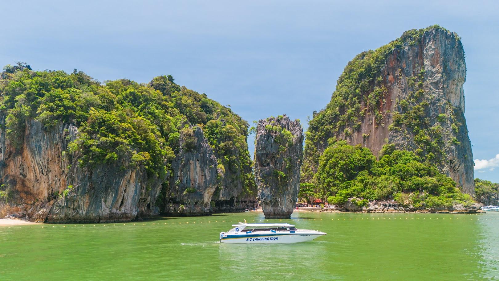Phang Nga Bay Private Speedboat & Canoe Day Tour