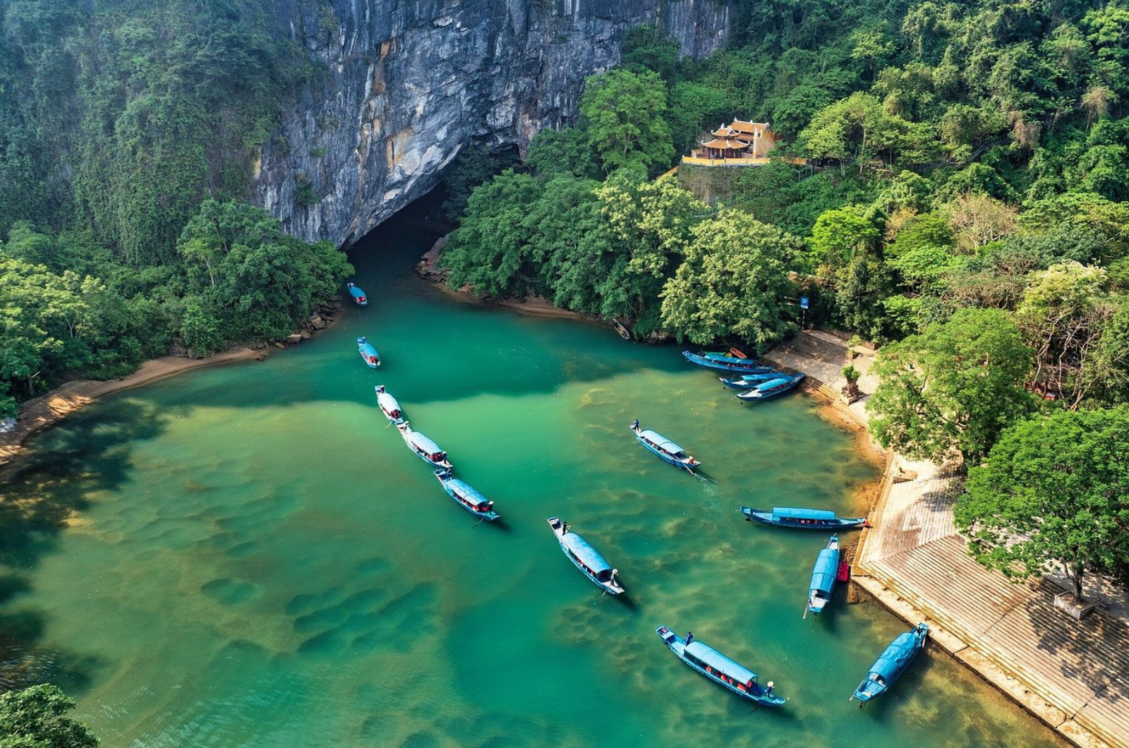 Phong Nha Caves Discovery: 2-Day Overnight Adventure
