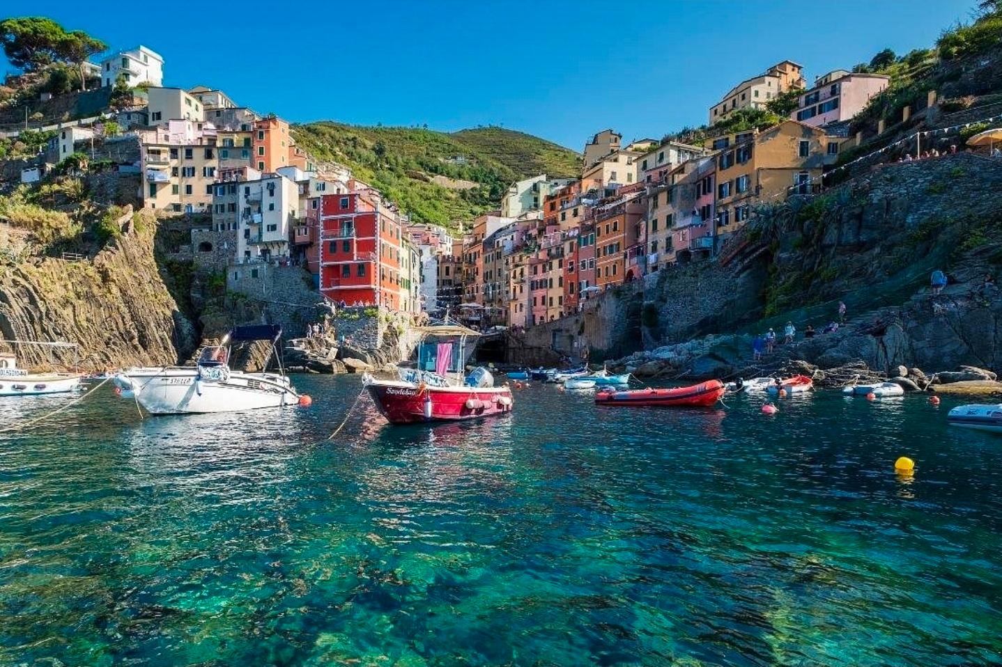 Cinque Terre Small-Group Boat Tour from Monterosso