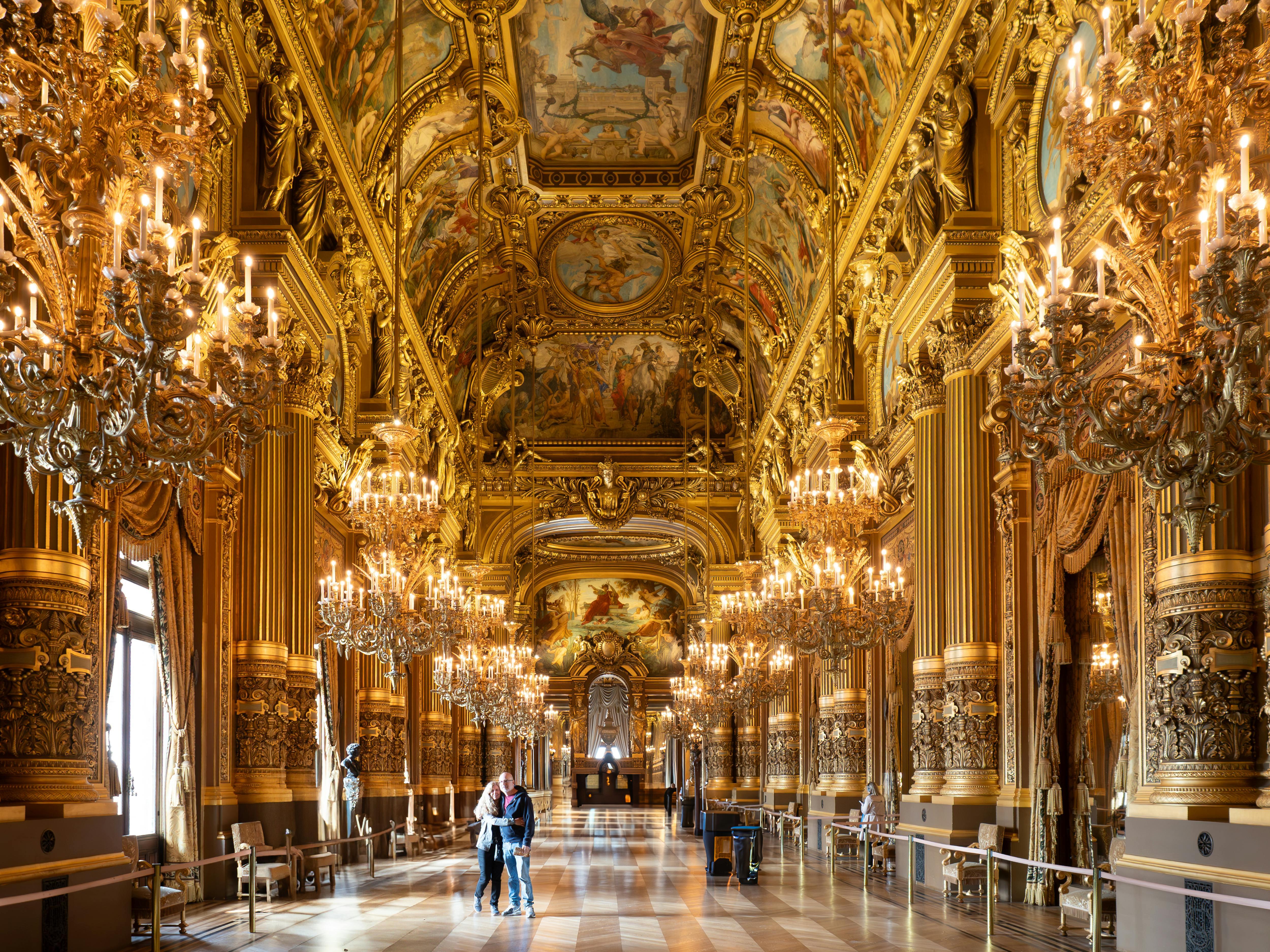 Parisian Evening: Perfume Crafting, Palais Garnier & Gourmet Dining